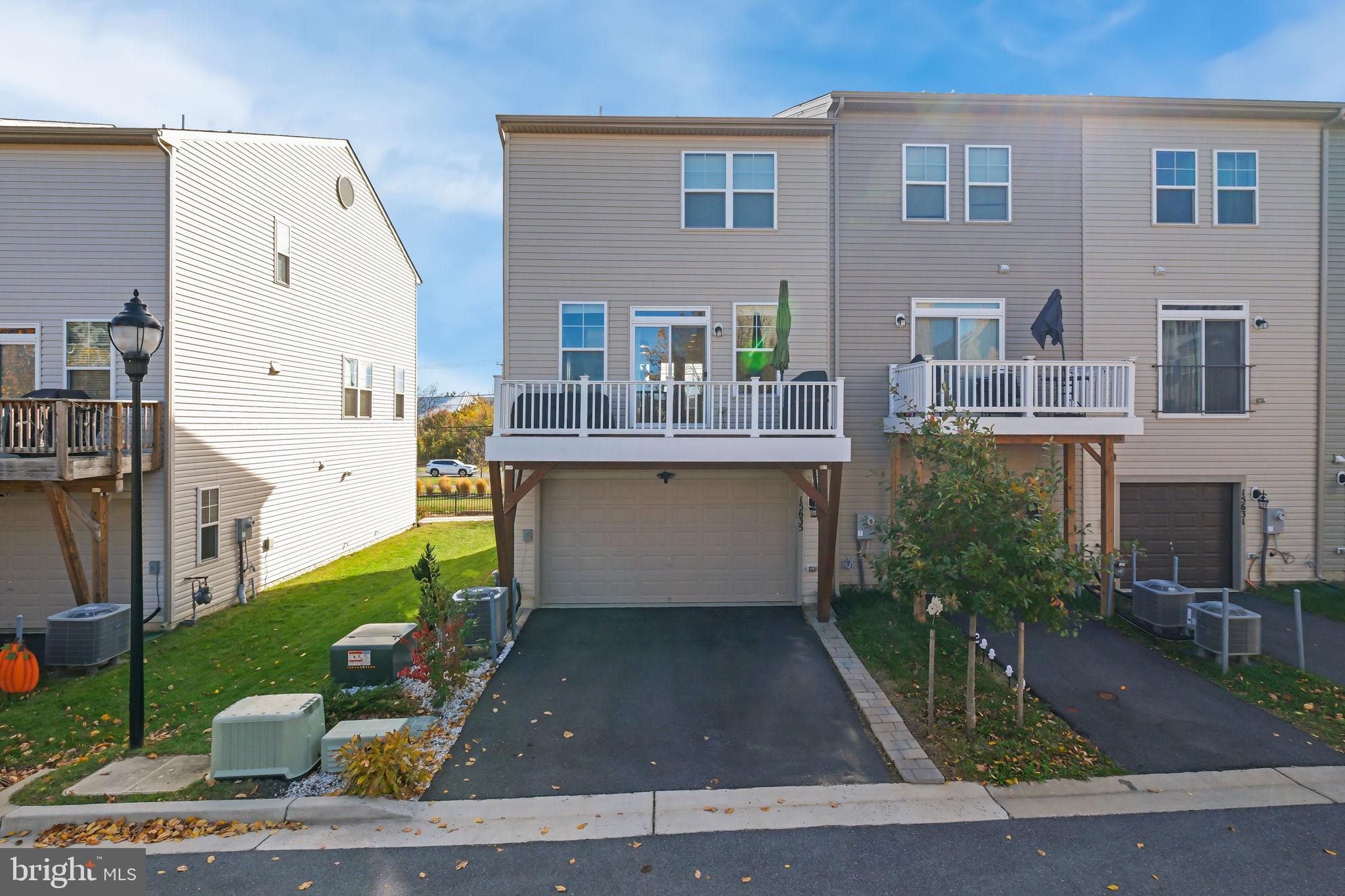 BRADFORD'S LANDING - Residential