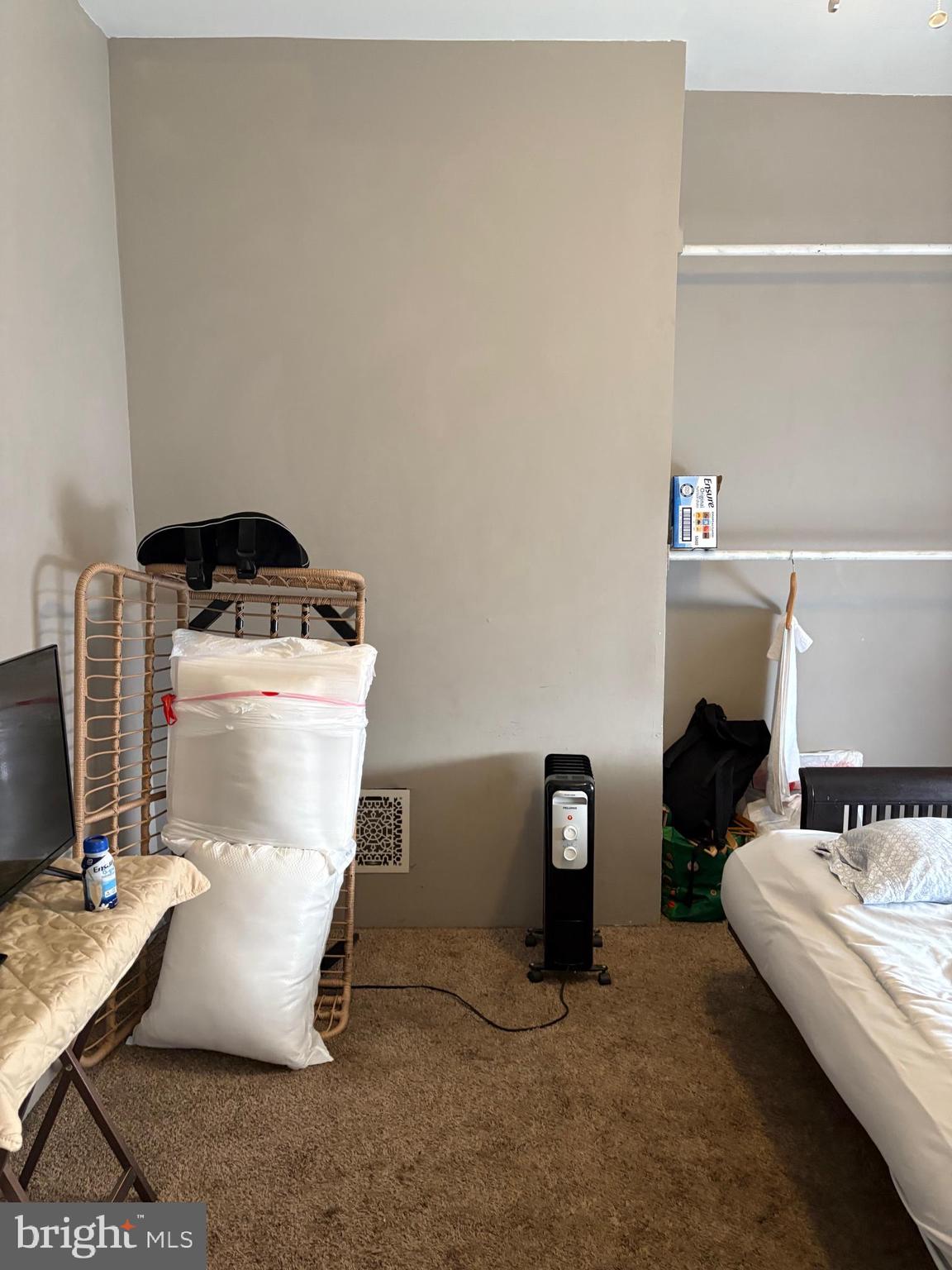 PHILADELPHIA (WEST) - Residential