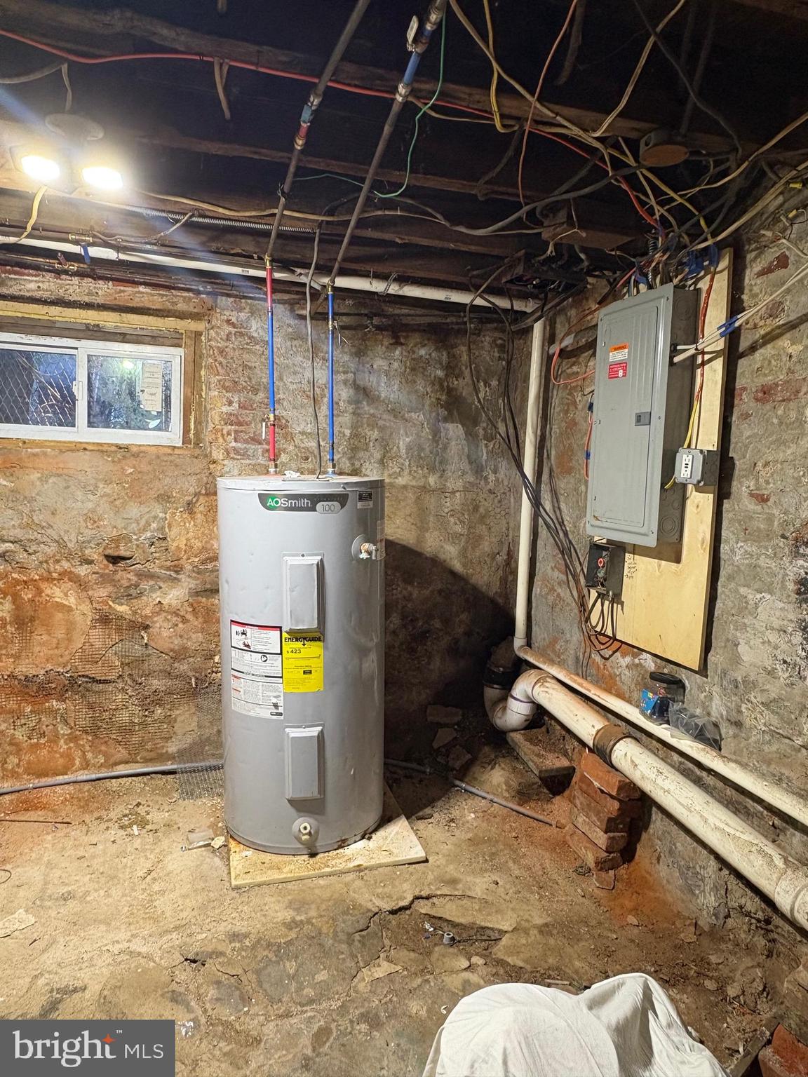 PHILADELPHIA (WEST) - Residential