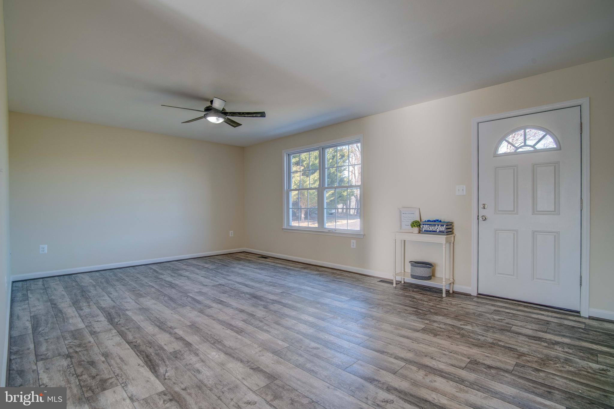 JENNI'S DAWN - Residential