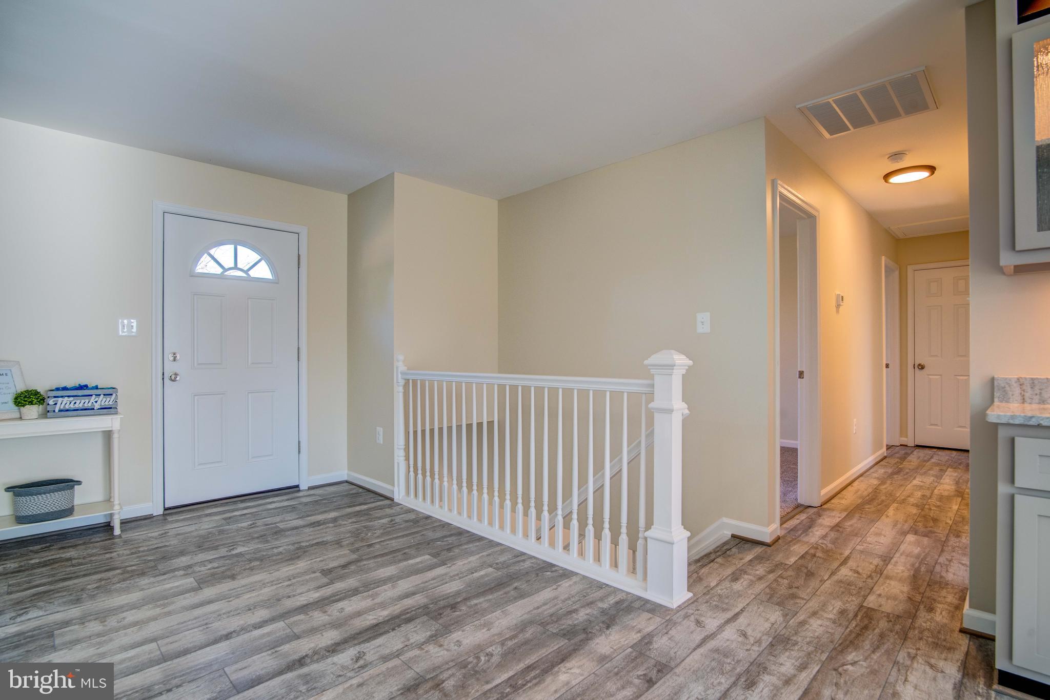 JENNI'S DAWN - Residential