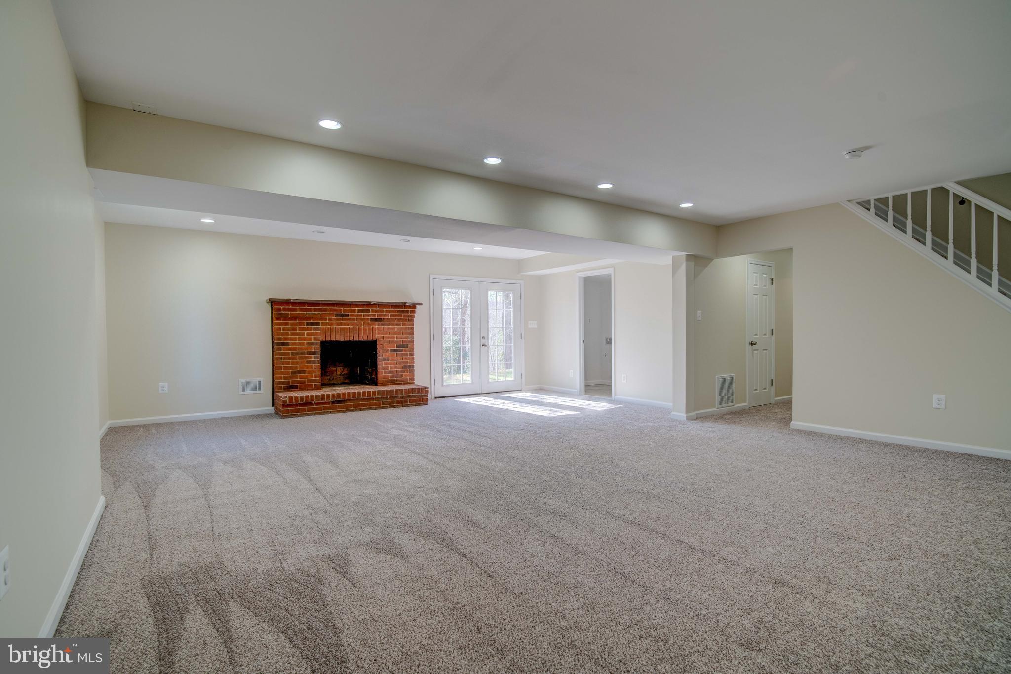 JENNI'S DAWN - Residential