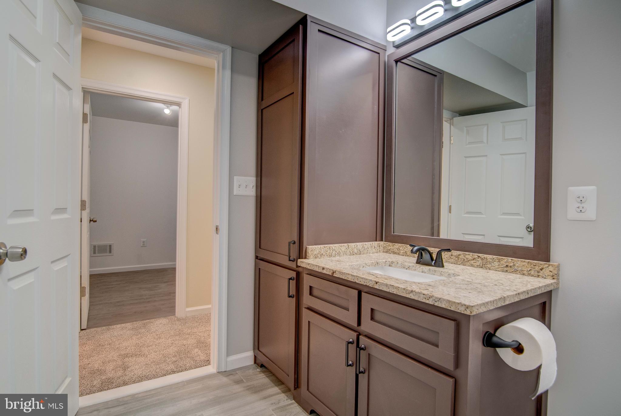 JENNI'S DAWN - Residential