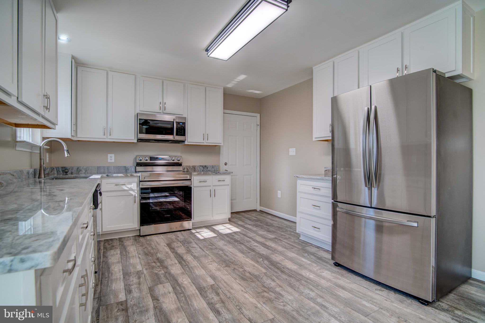 JENNI'S DAWN - Residential