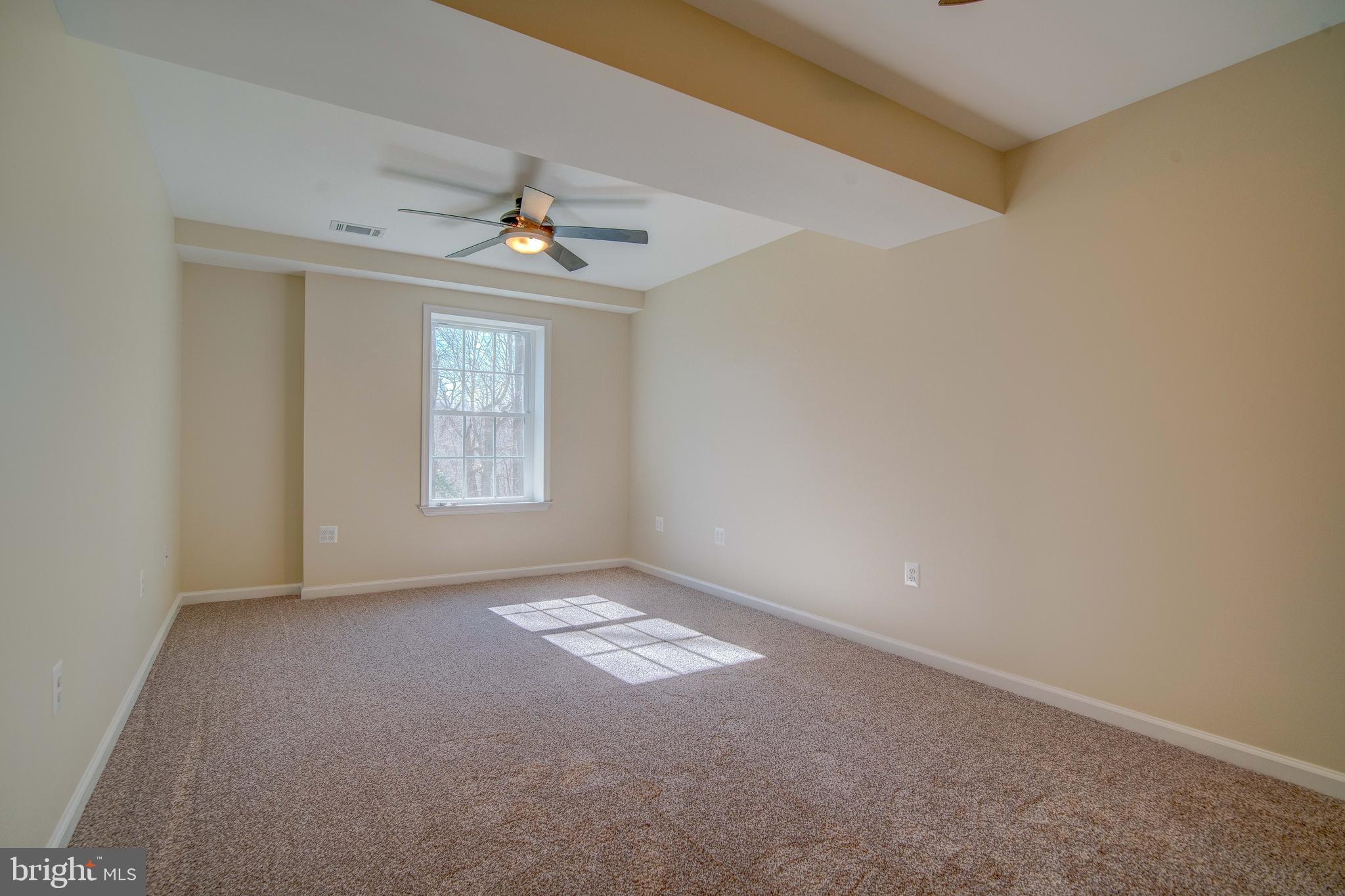 JENNI'S DAWN - Residential