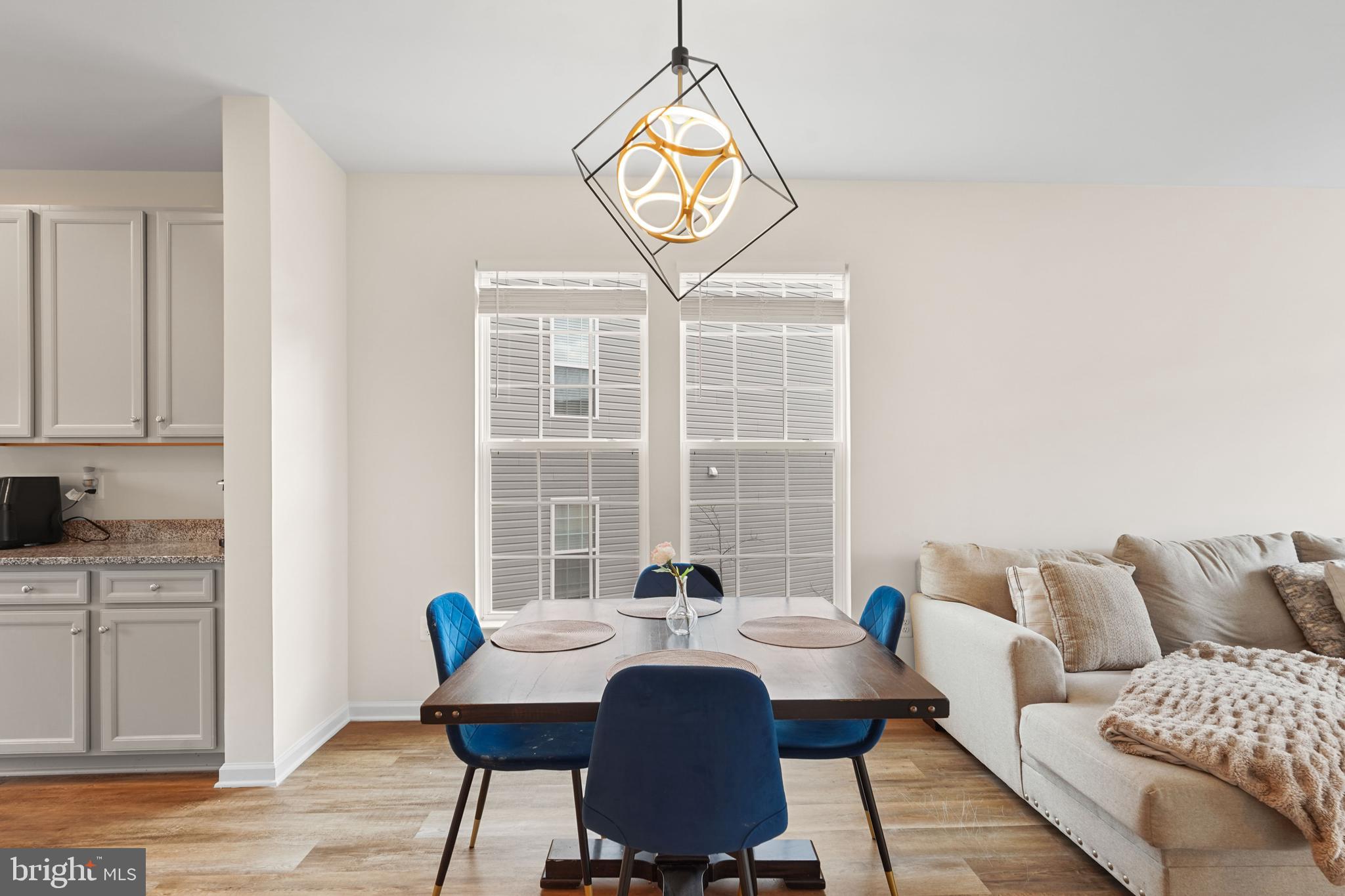 SIGNAL HILL - Residential