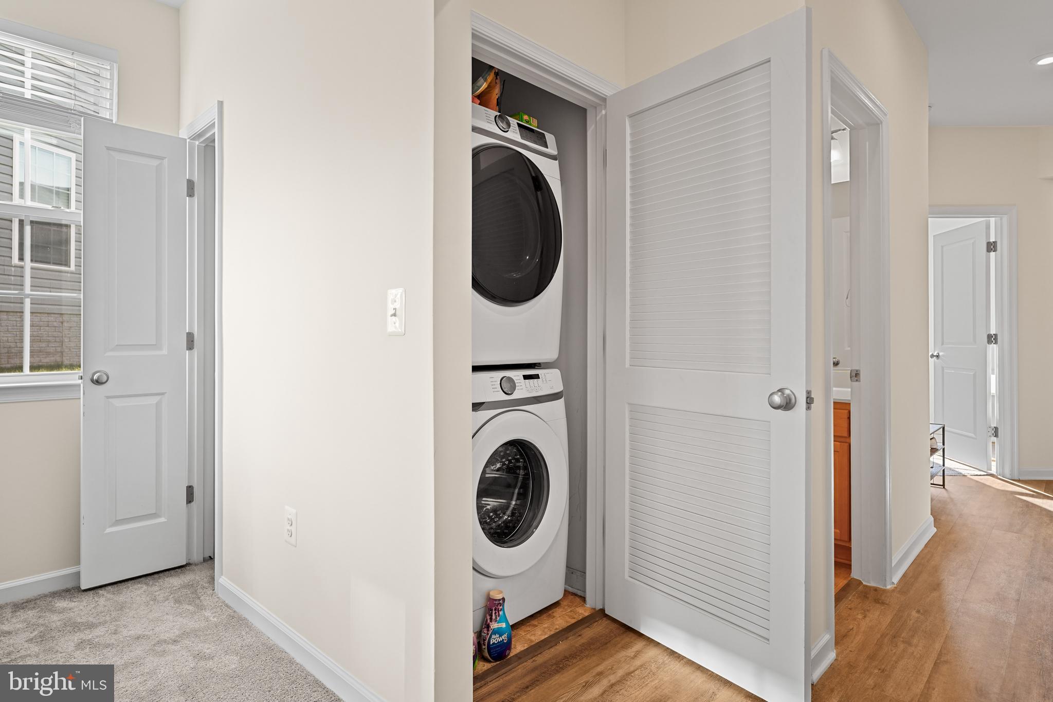 SIGNAL HILL - Residential