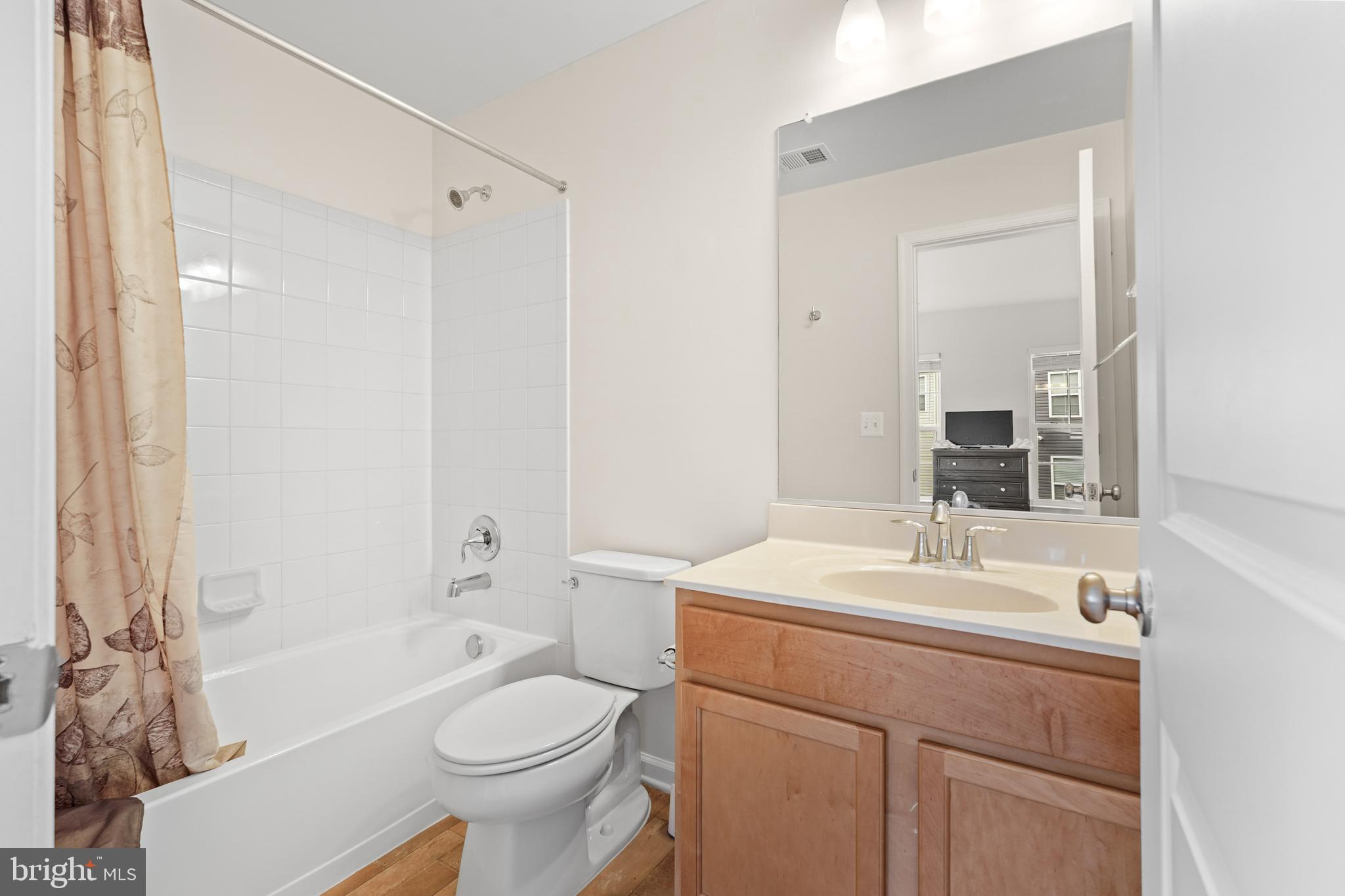 SIGNAL HILL - Residential