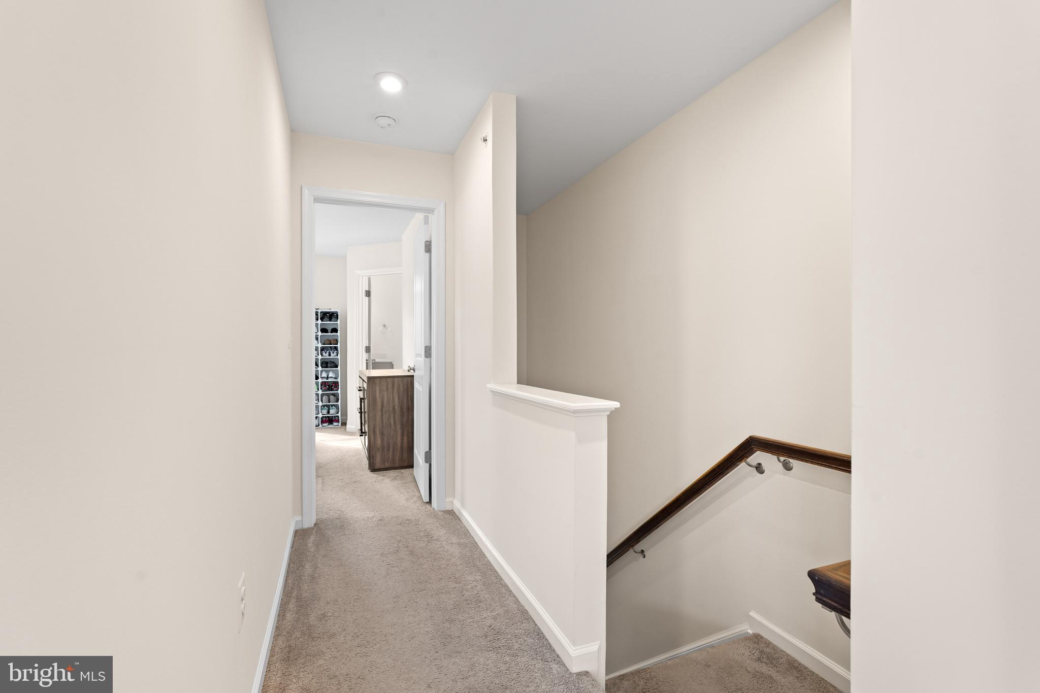 SIGNAL HILL - Residential