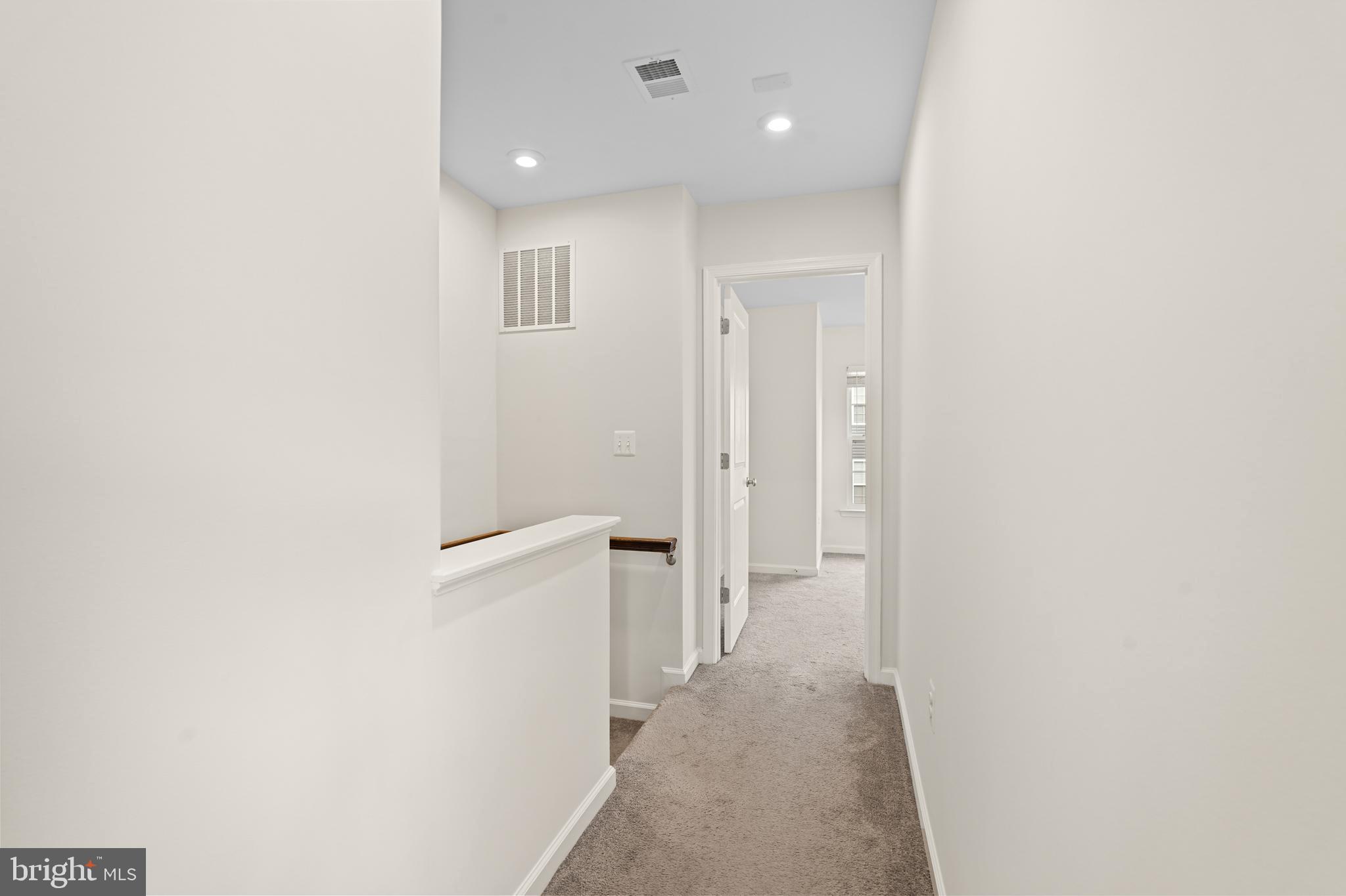 SIGNAL HILL - Residential