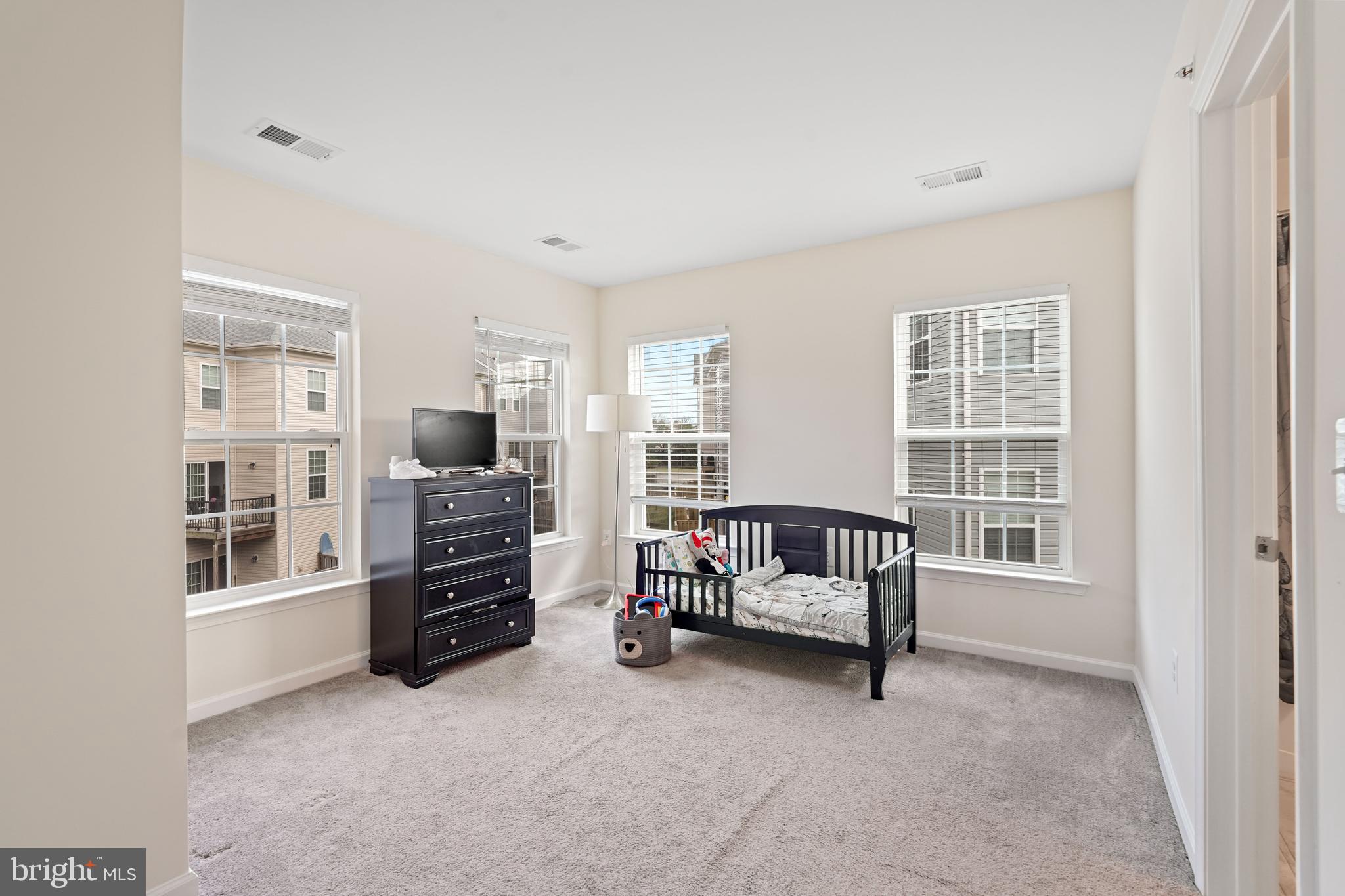 SIGNAL HILL - Residential