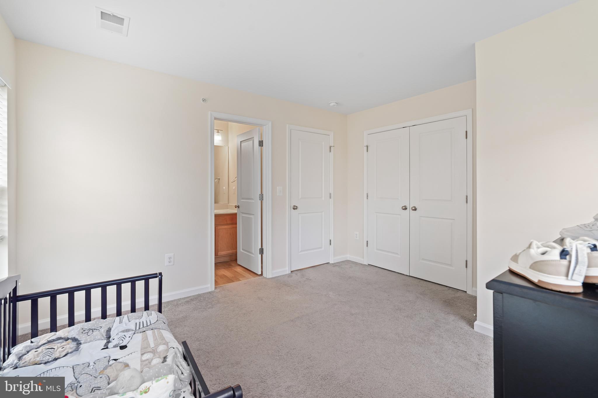 SIGNAL HILL - Residential