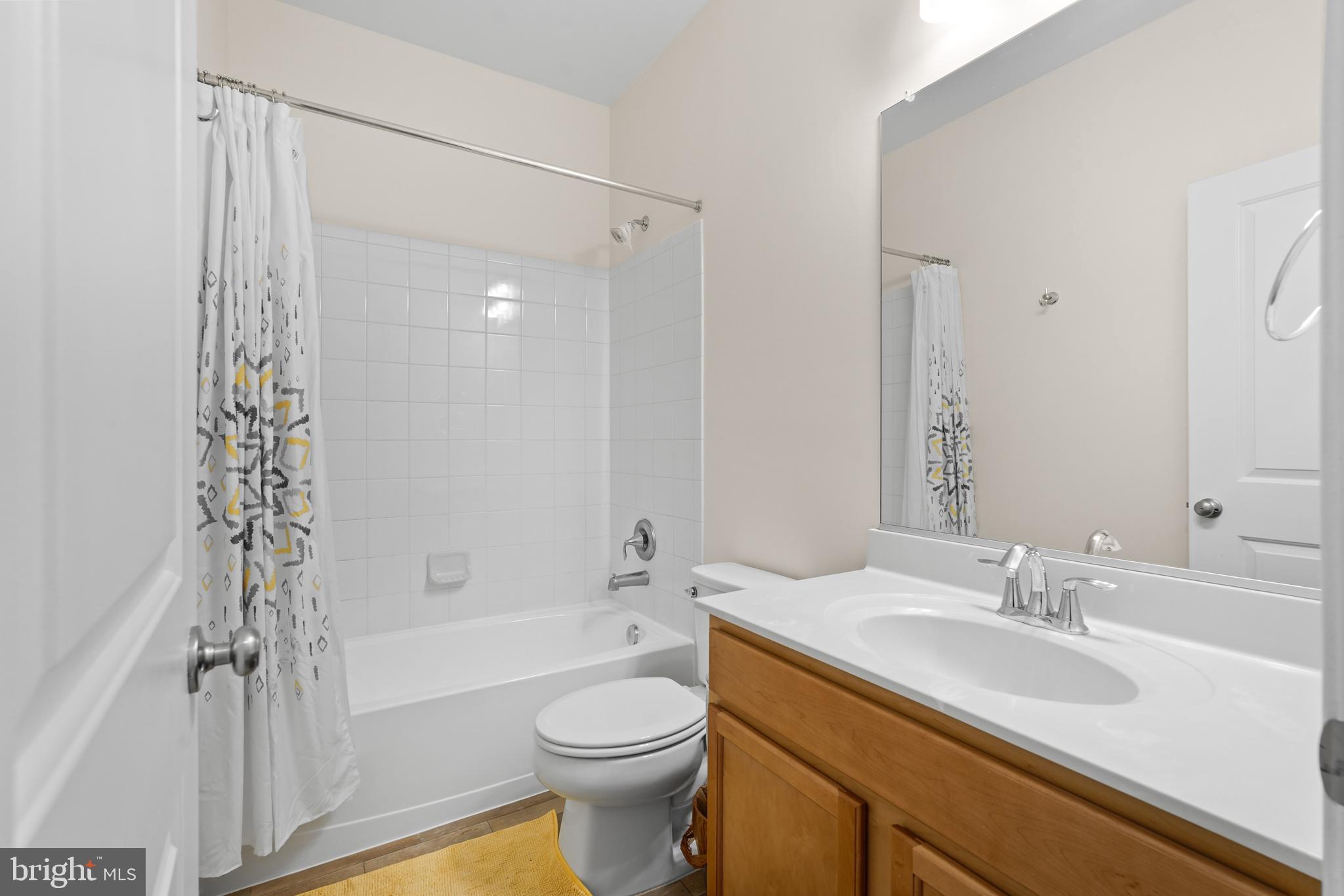 SIGNAL HILL - Residential