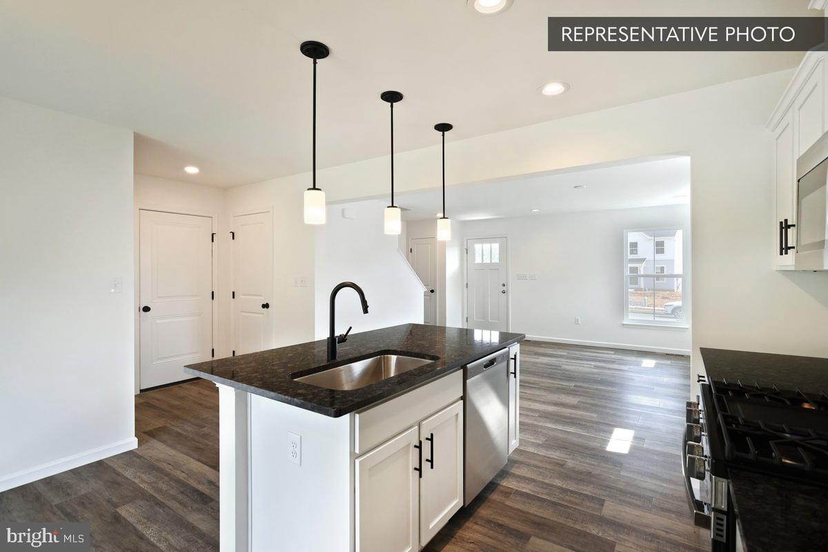 HILLS AT VALLEY VIEW - Residential