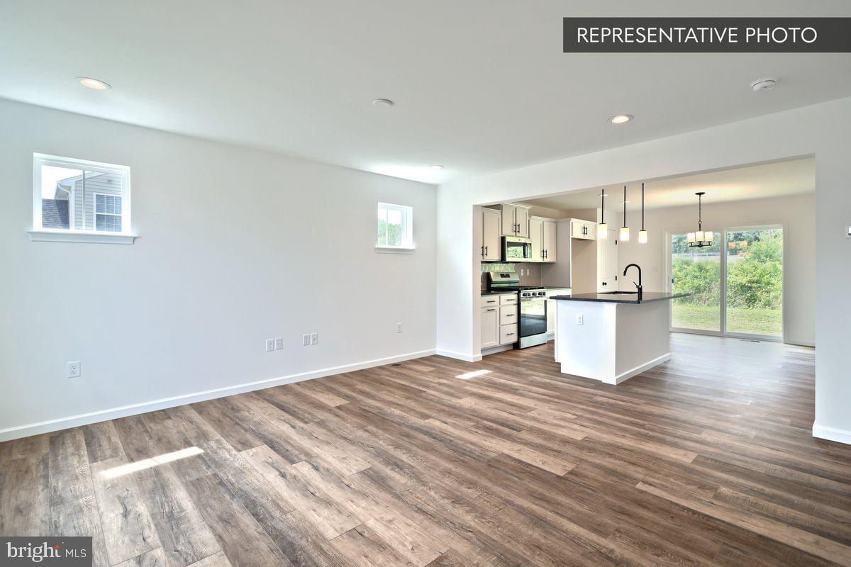 HILLS AT VALLEY VIEW - Residential