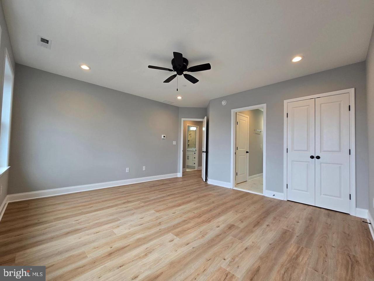 RIVIERA BEACH - Residential