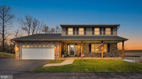 73 HENNE ROAD BERNVILLE PA 19506