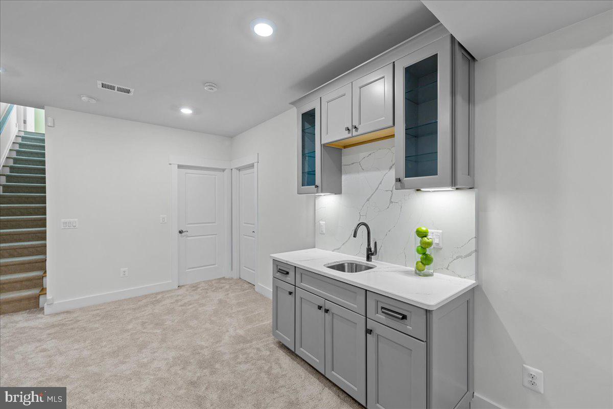 POLAND HILL - Residential