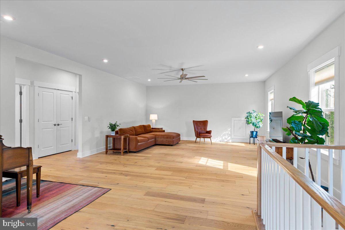 POLAND HILL - Residential