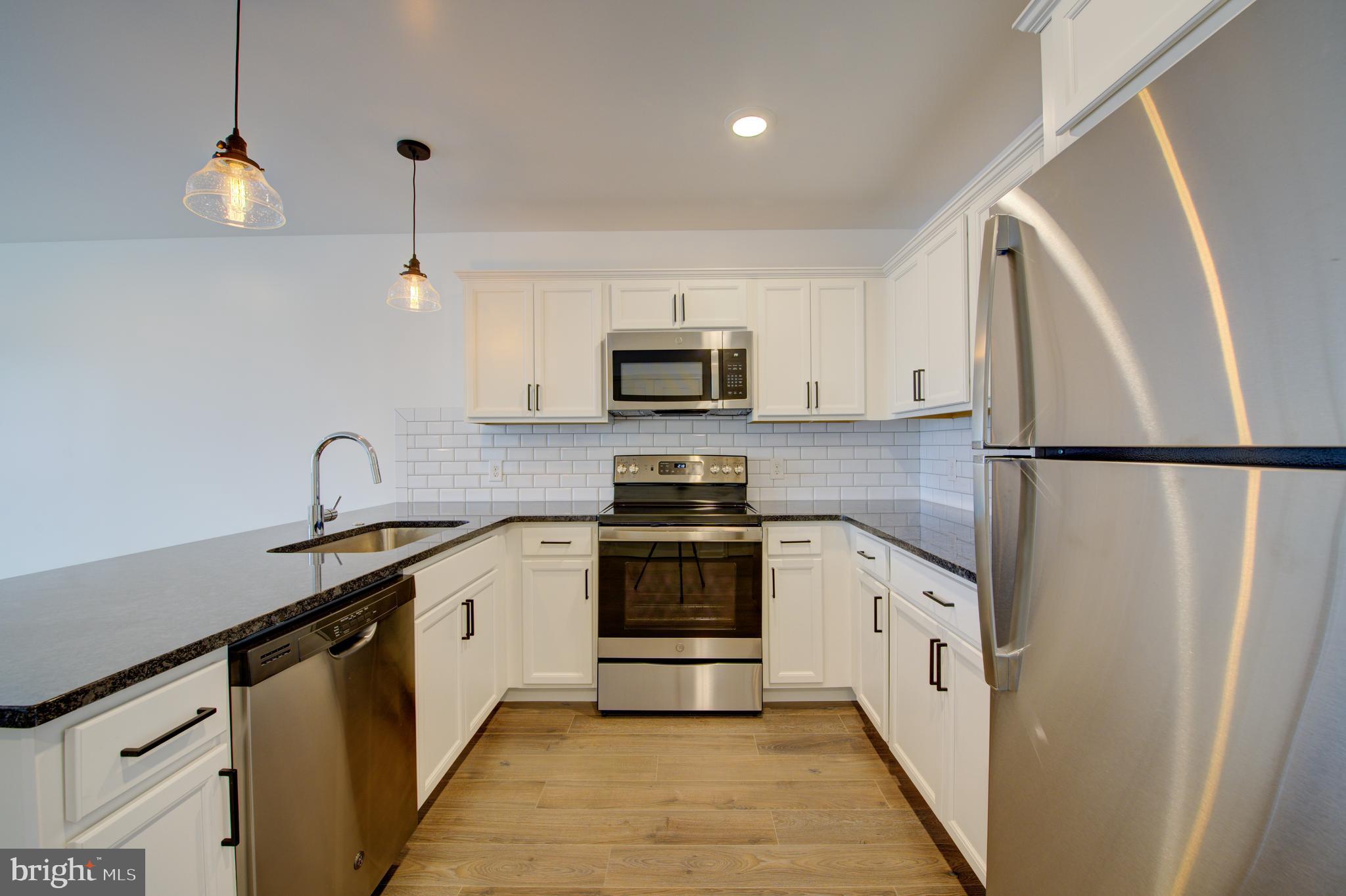 ROXBOROUGH - Residential Lease