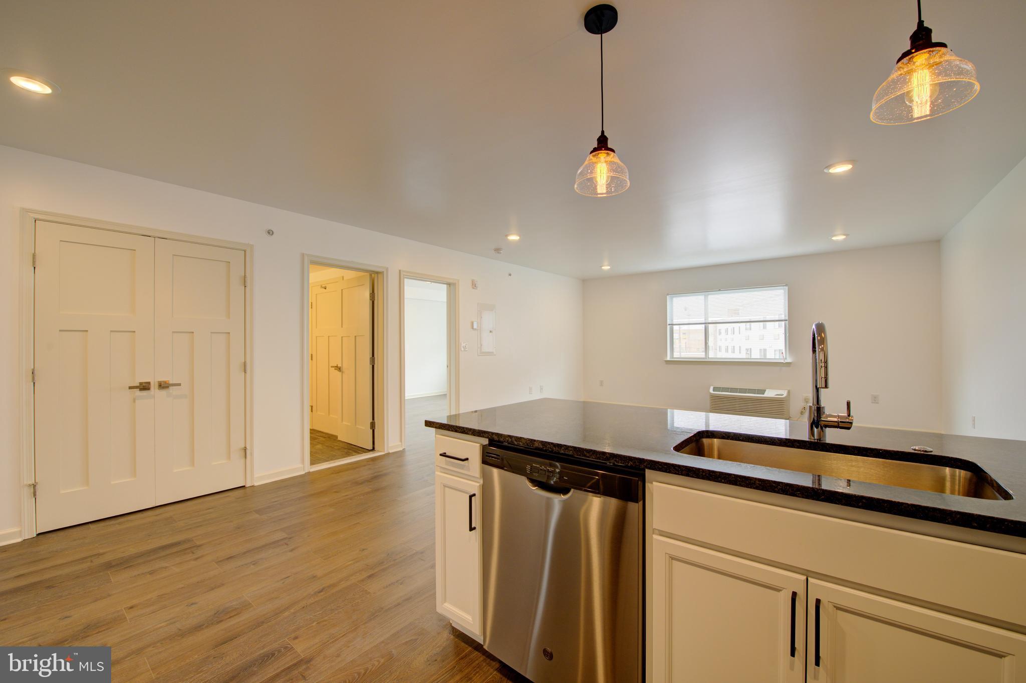 ROXBOROUGH - Residential Lease