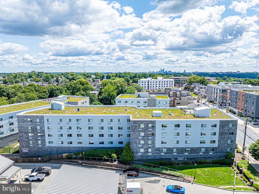 ROXBOROUGH - Residential Lease