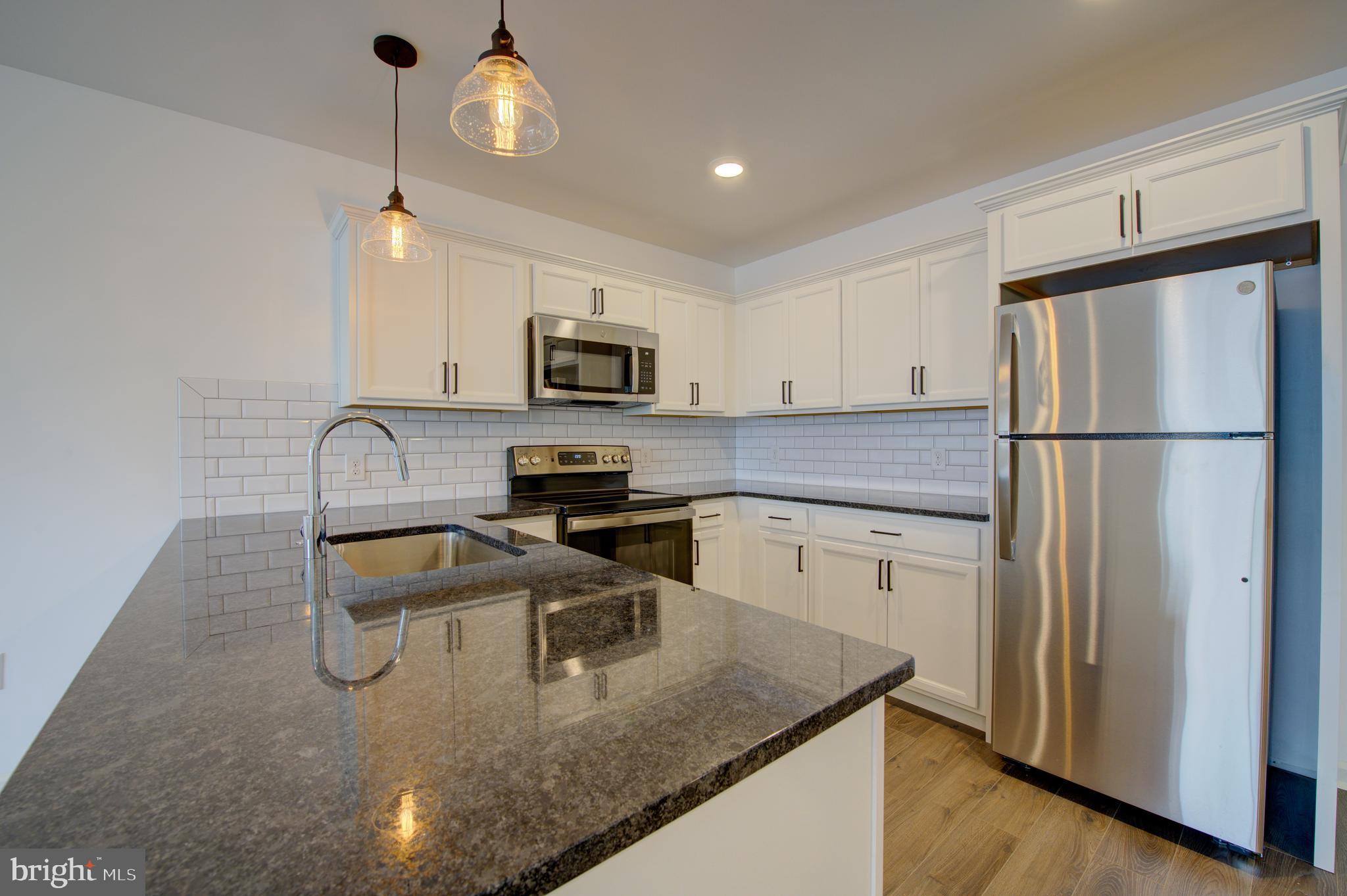 ROXBOROUGH - Residential Lease