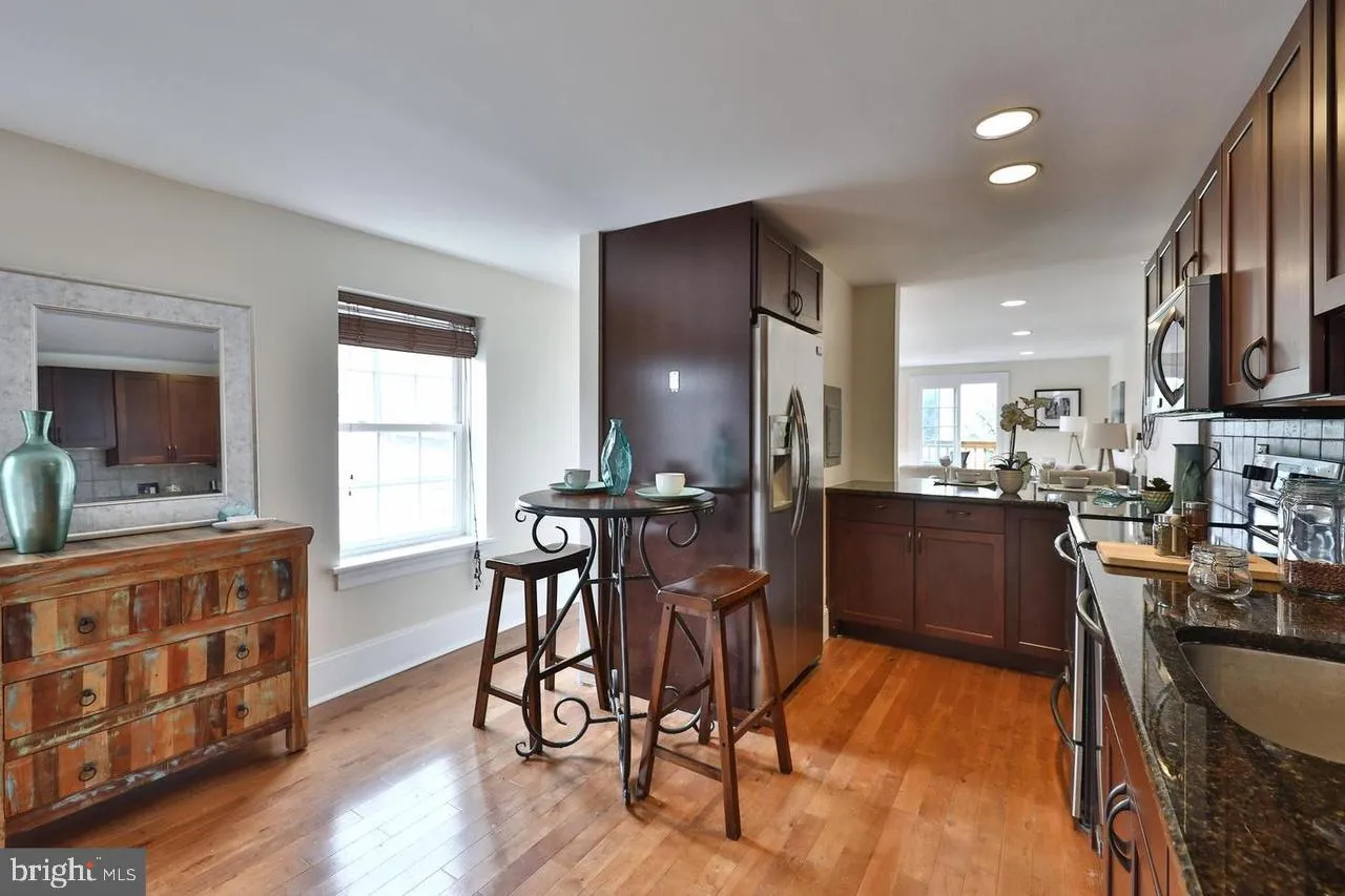 Philadelphia, Pennsylvania 19130, United States, 2 Bedrooms Bedrooms, ,1 BathroomBathrooms,Residential,Active,134742