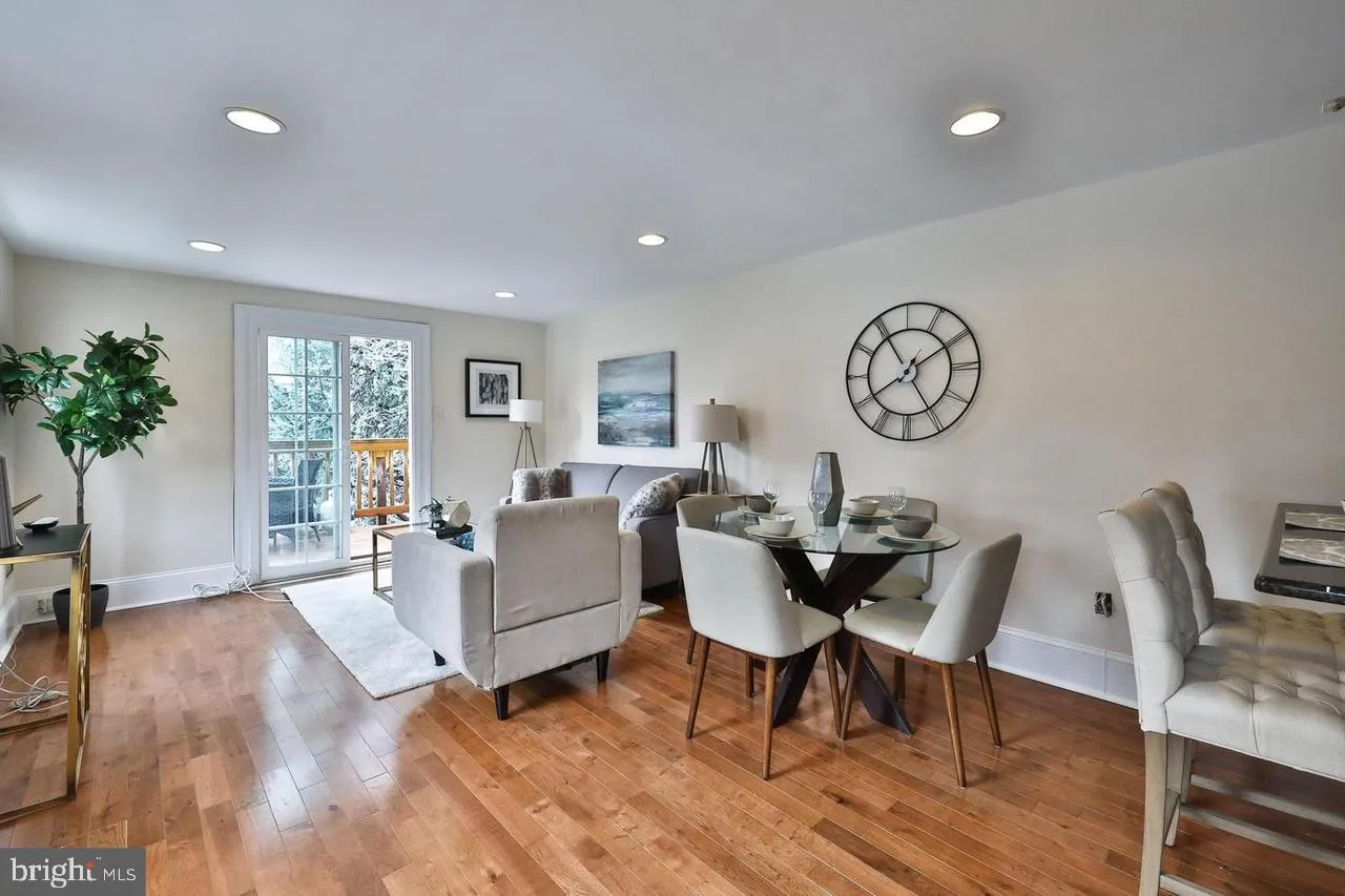 Philadelphia, Pennsylvania 19130, United States, 2 Bedrooms Bedrooms, ,1 BathroomBathrooms,Residential,Active,134742