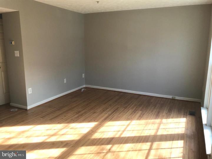 PINEY ORCHARD - Residential Lease