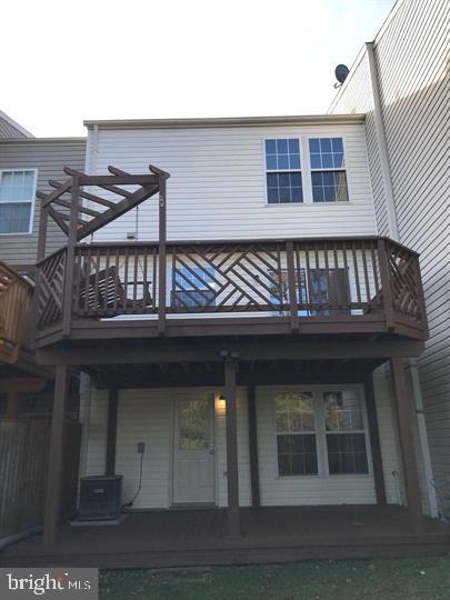 PINEY ORCHARD - Residential Lease