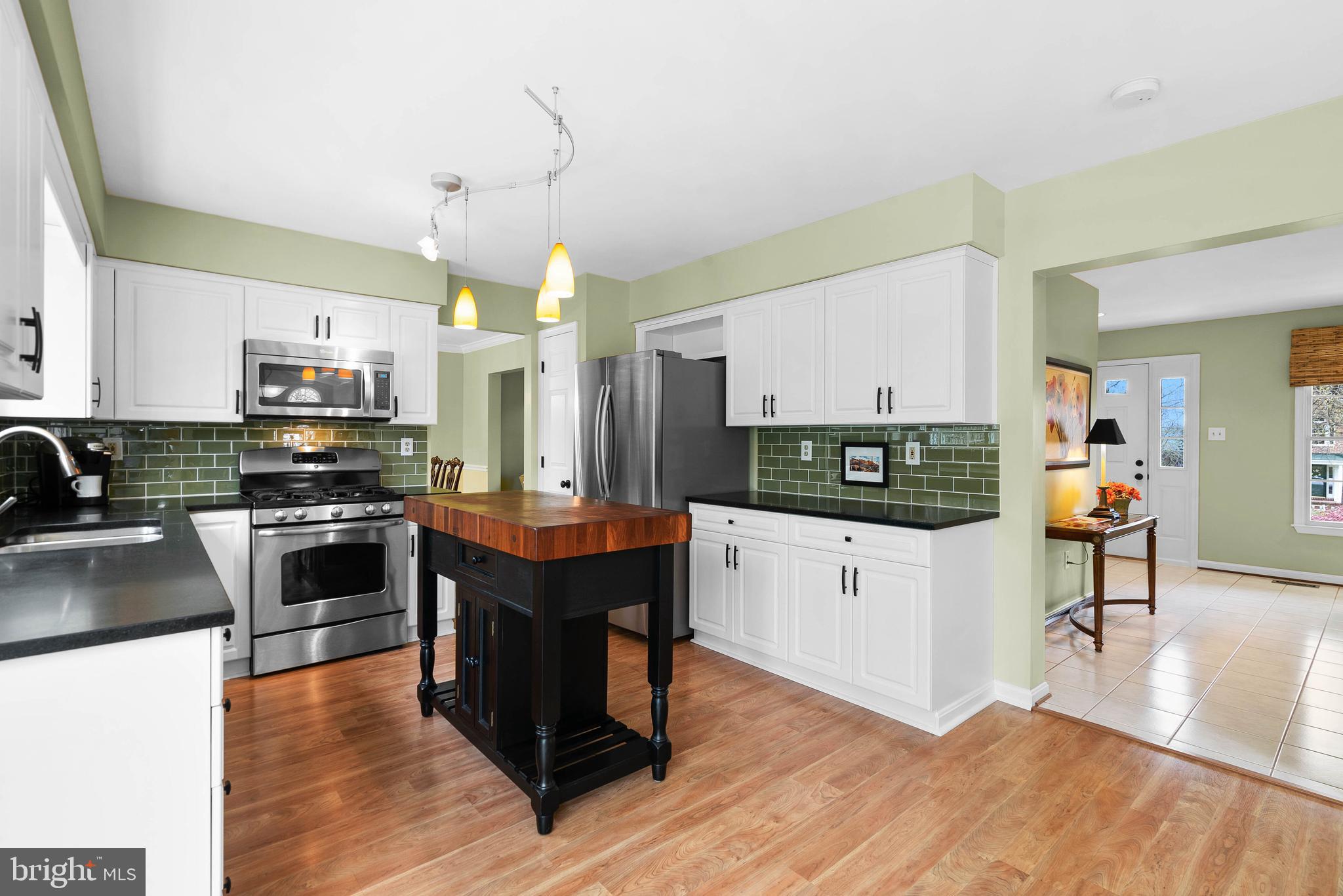 MOUNT HEBRON - Residential