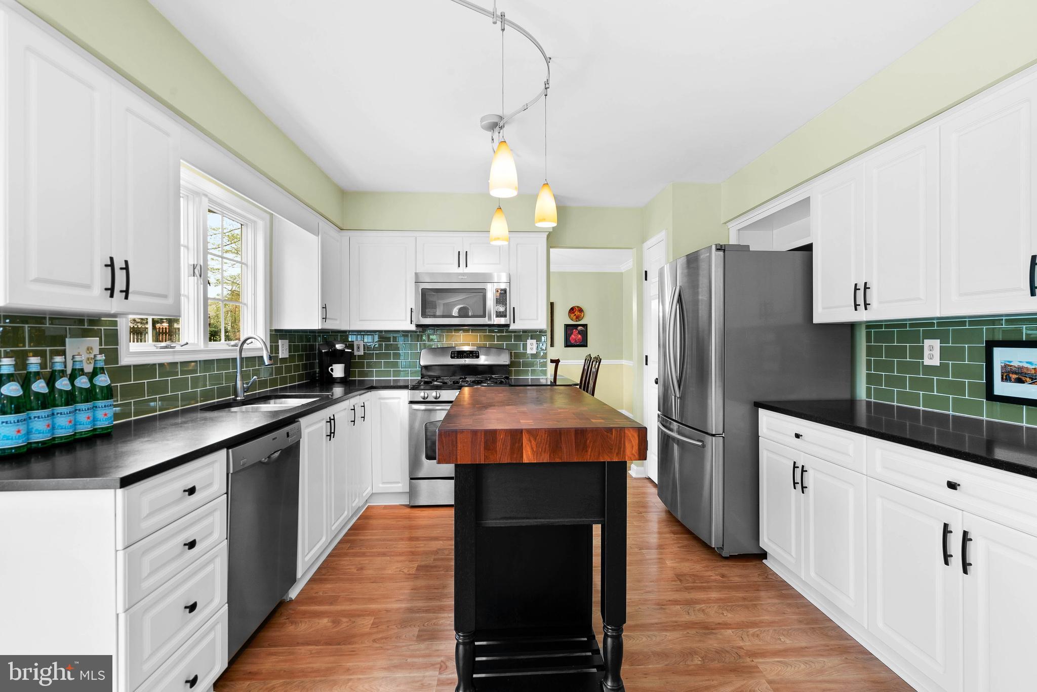 MOUNT HEBRON - Residential