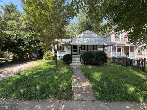 Homes For Sale - 521 Beall Avenue<br/> ROCKVILLE, MD 20850