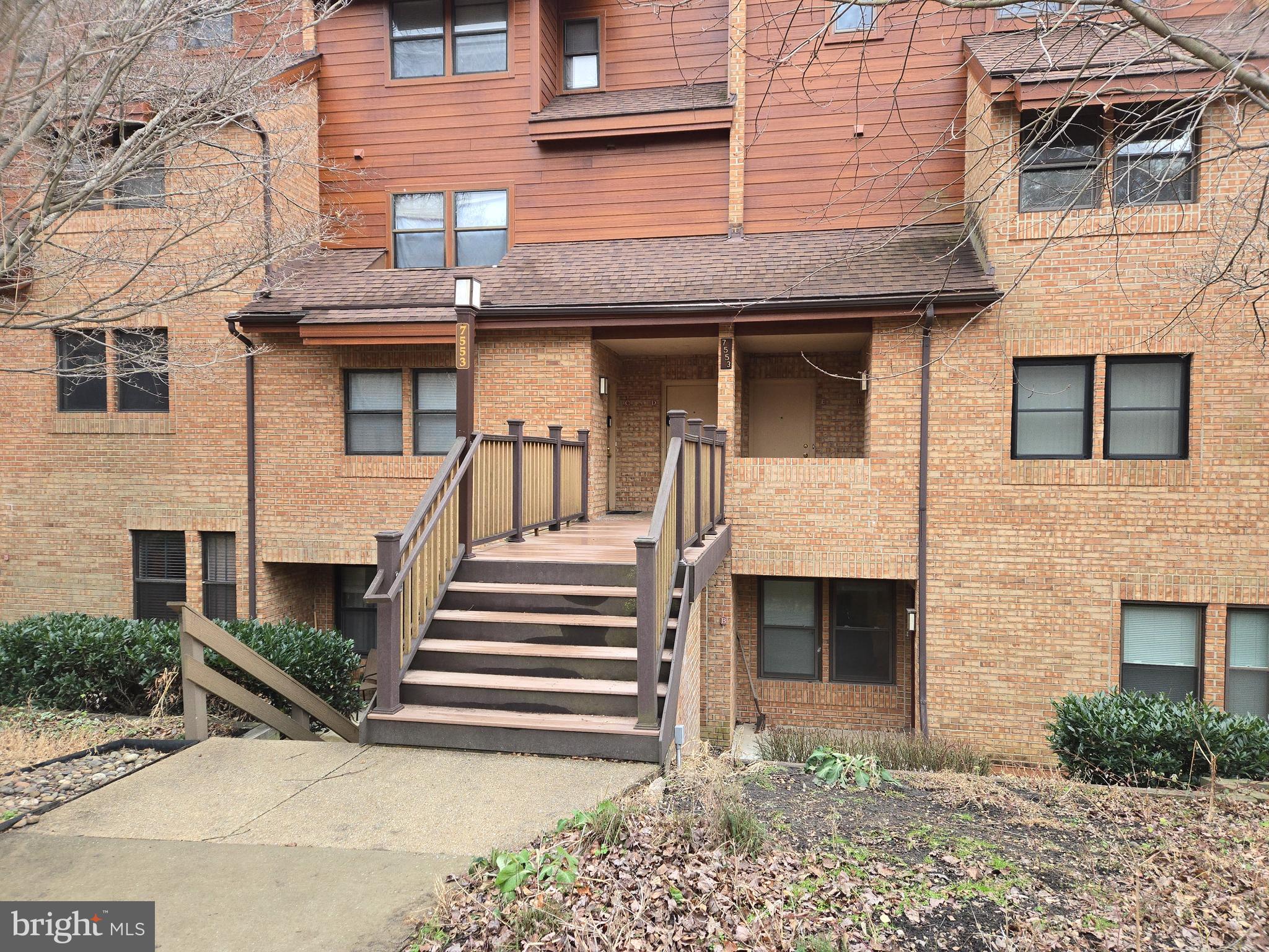 7553 WEATHER WORN WAY B