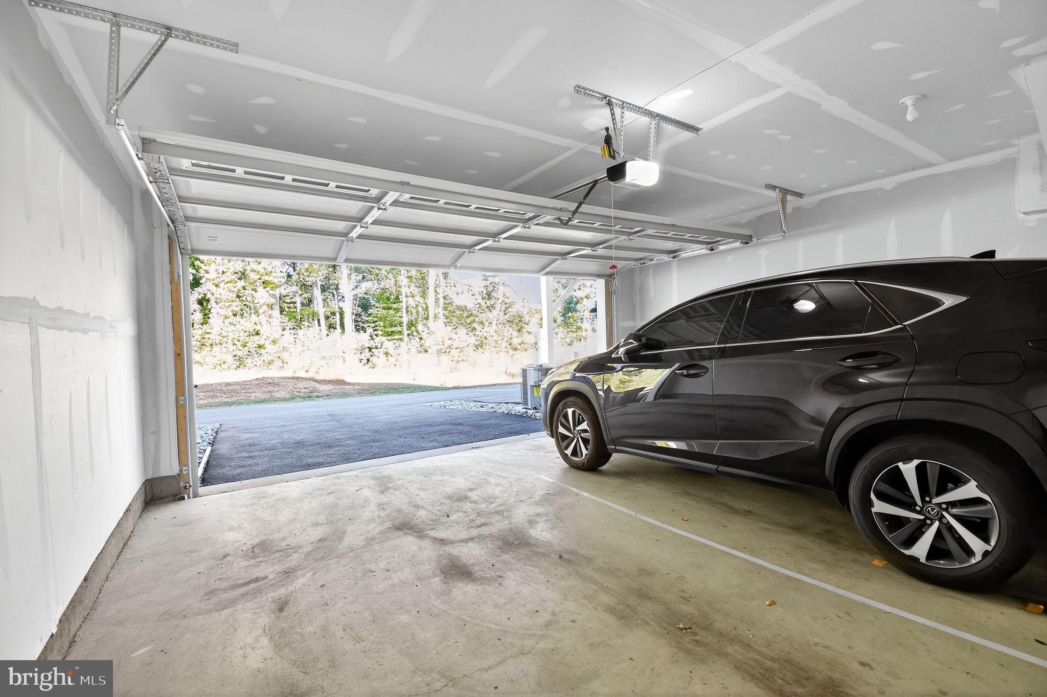 BRYANS ROAD - Residential Lease