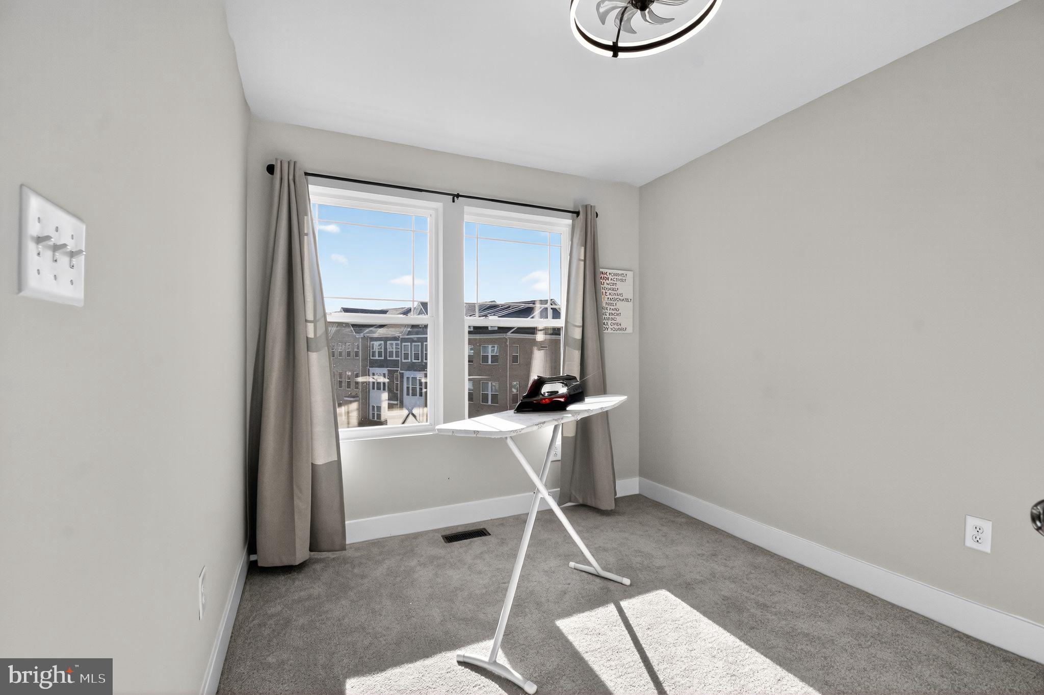 BRYANS ROAD - Residential Lease