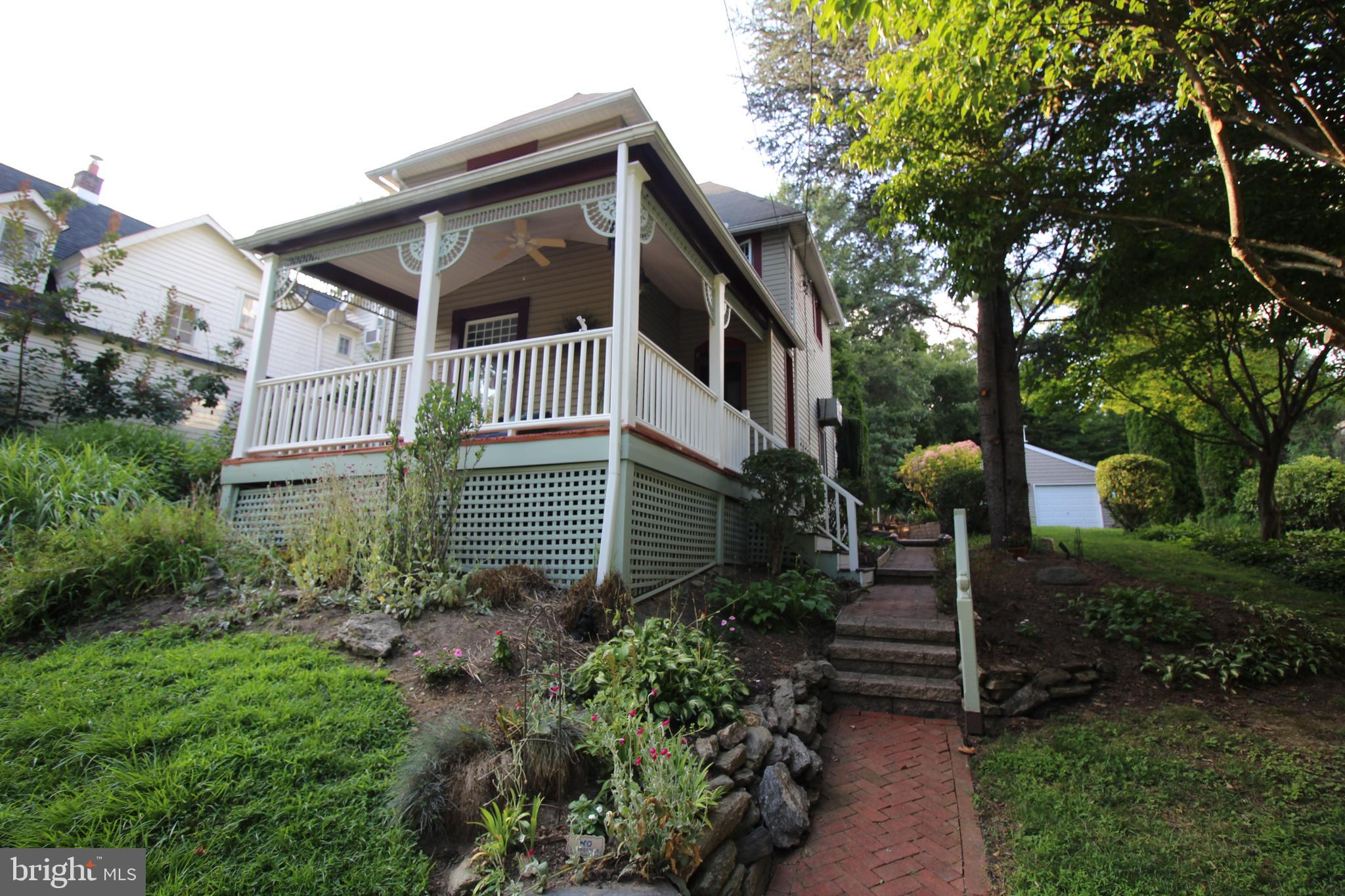 821 ROCK LANE