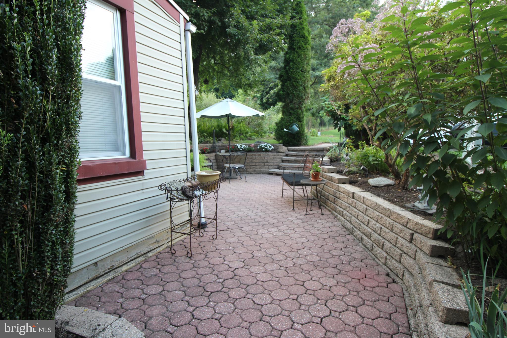 821 ROCK LANE