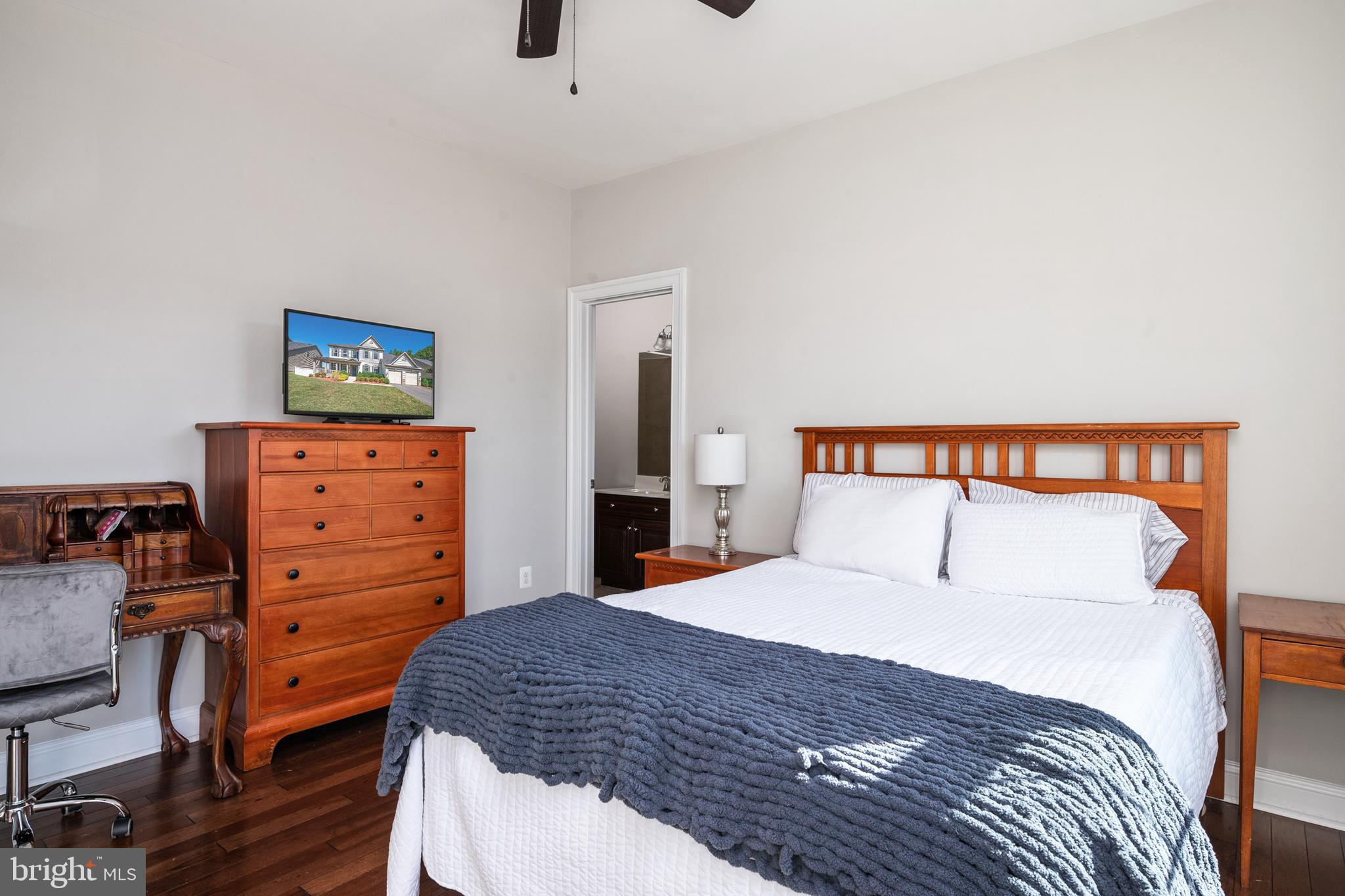 WOODMORE TOWNE CENTRE - Residential