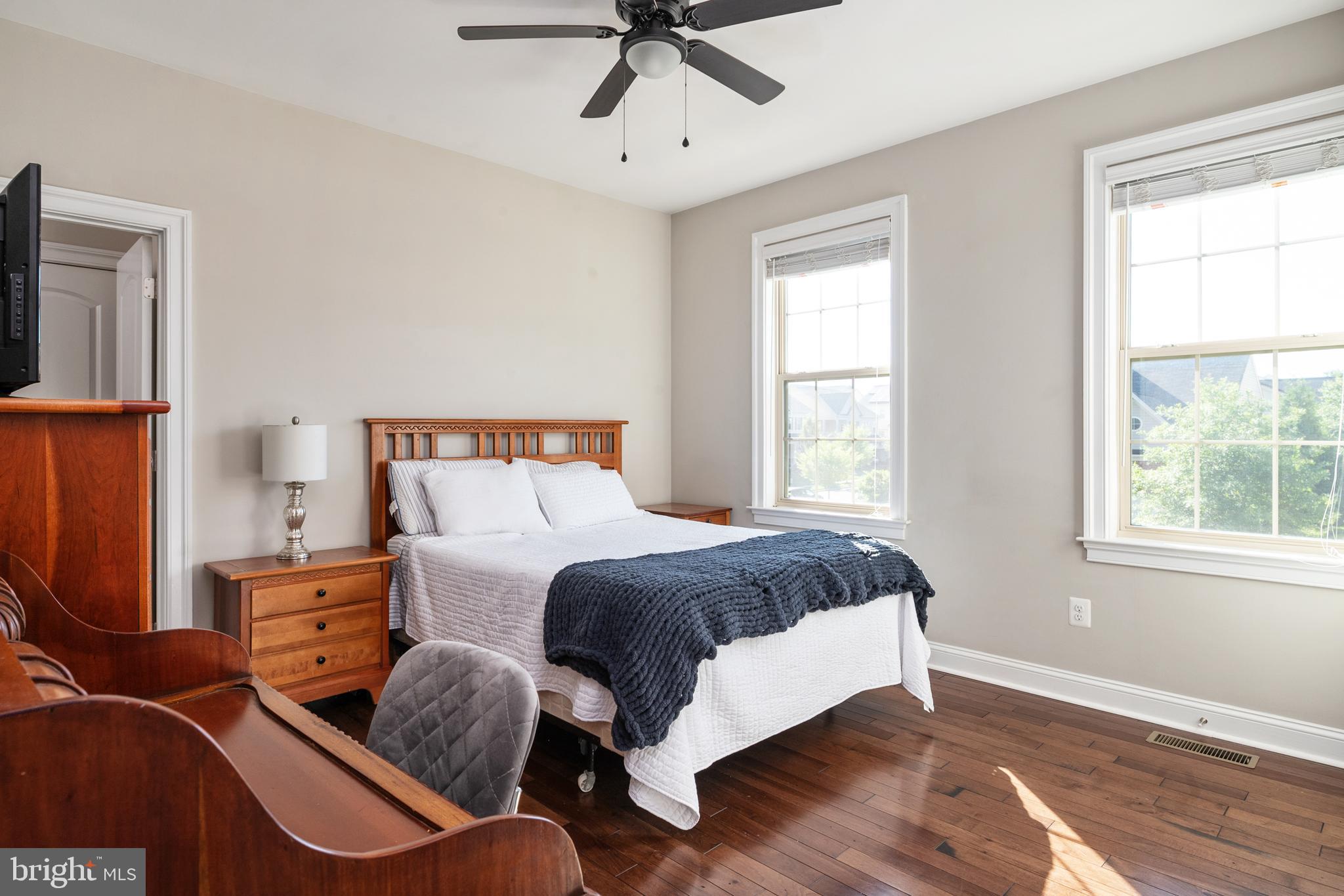 WOODMORE TOWNE CENTRE - Residential