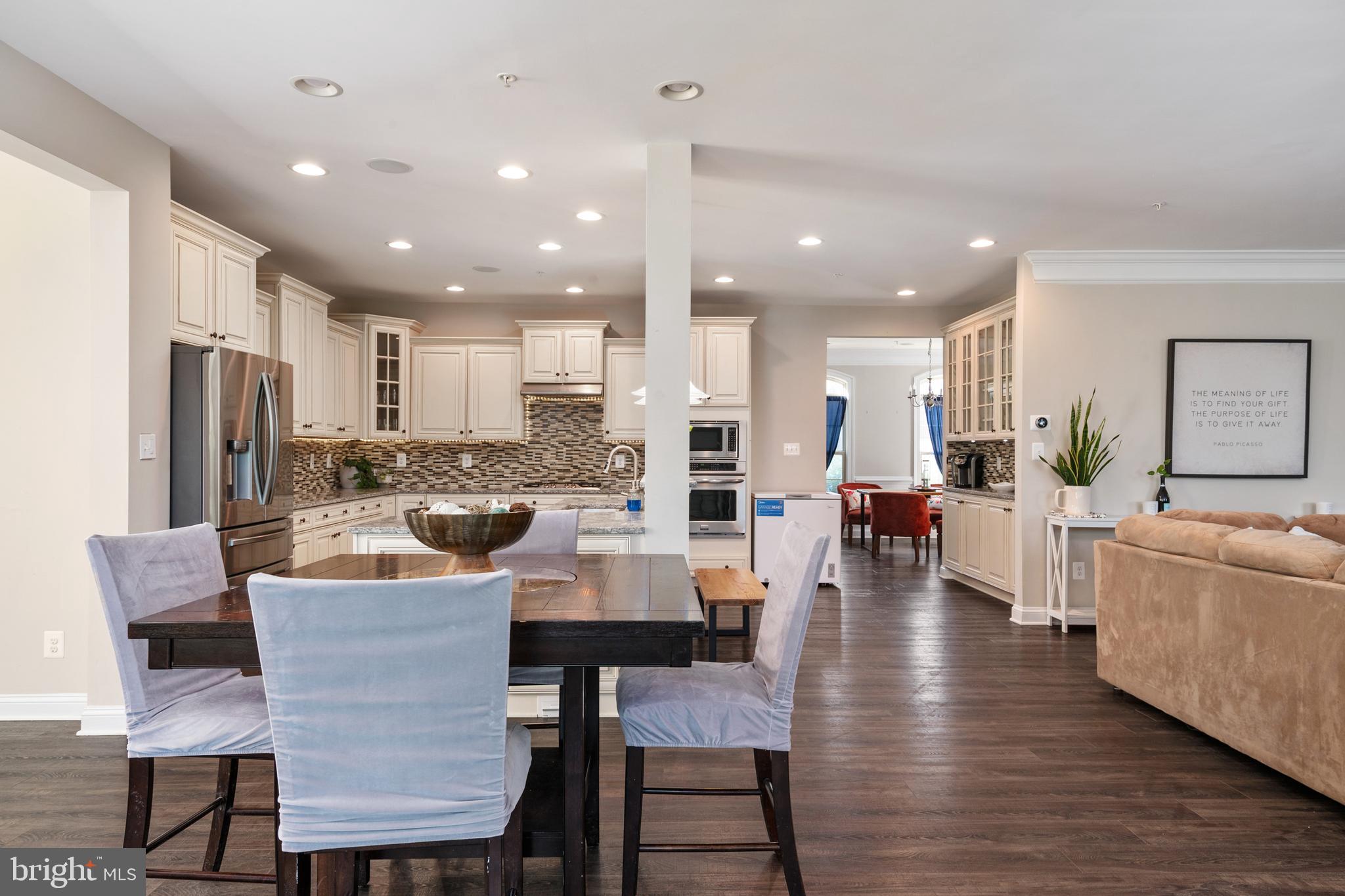 WOODMORE TOWNE CENTRE - Residential