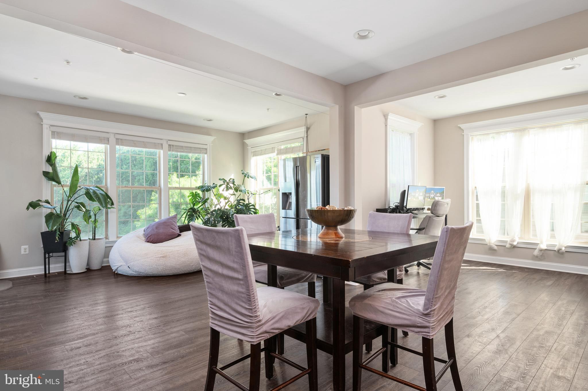 WOODMORE TOWNE CENTRE - Residential