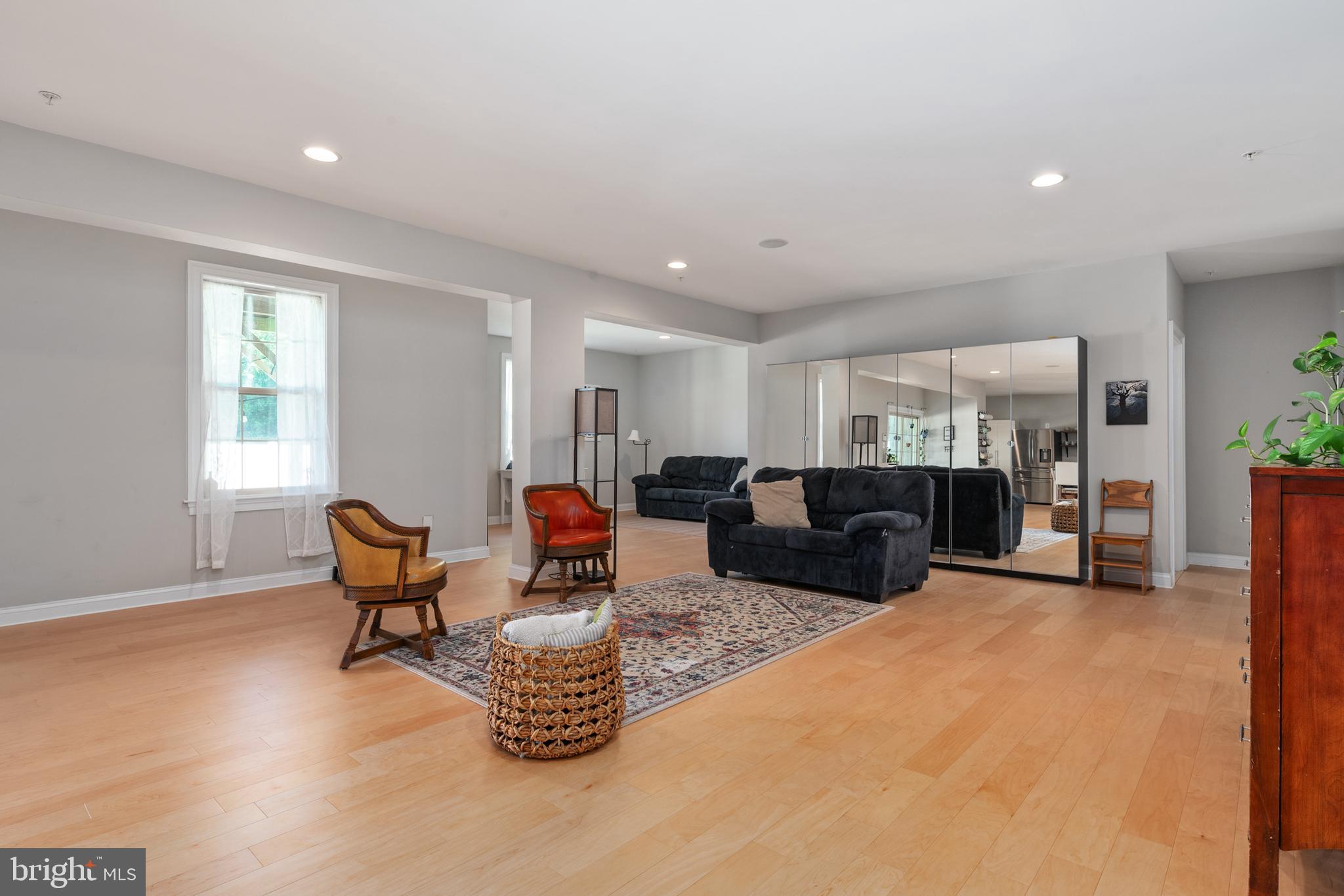 WOODMORE TOWNE CENTRE - Residential