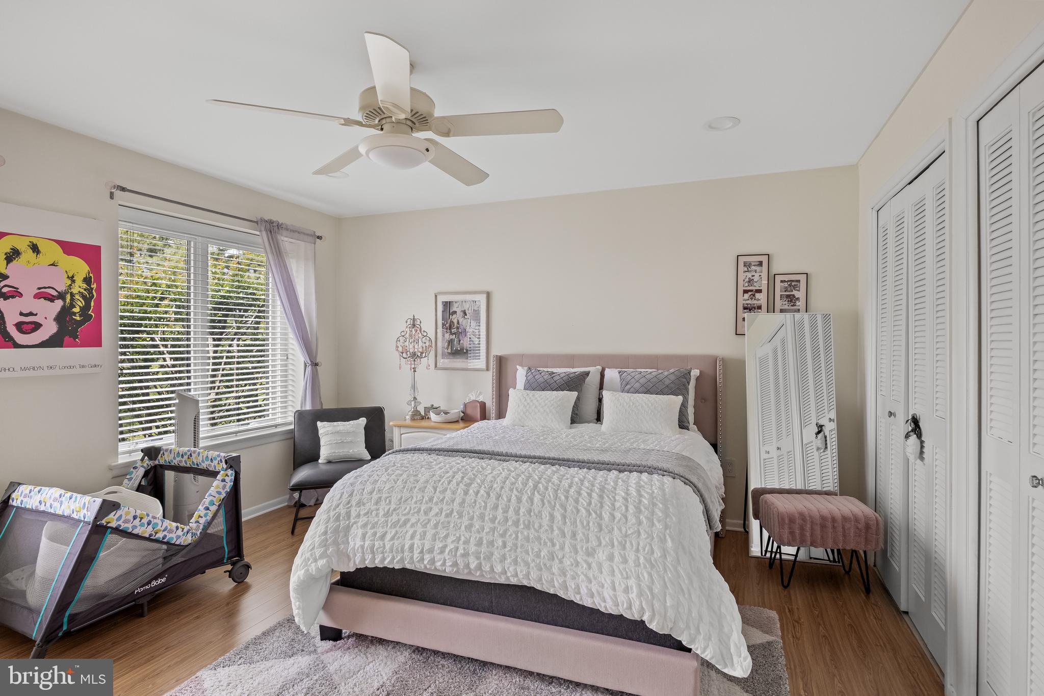 COUNTRY WALK - Residential