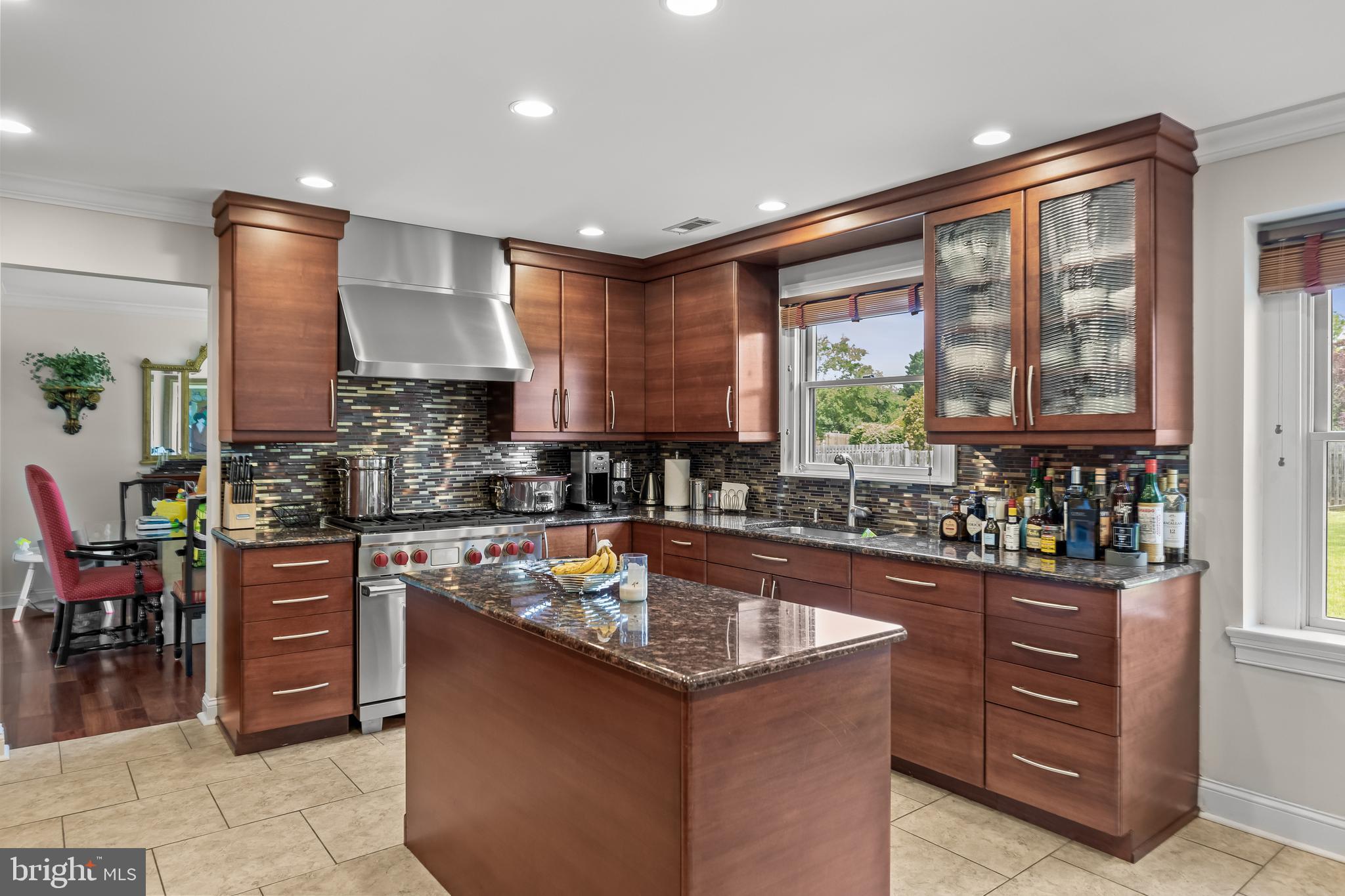 COUNTRY WALK - Residential