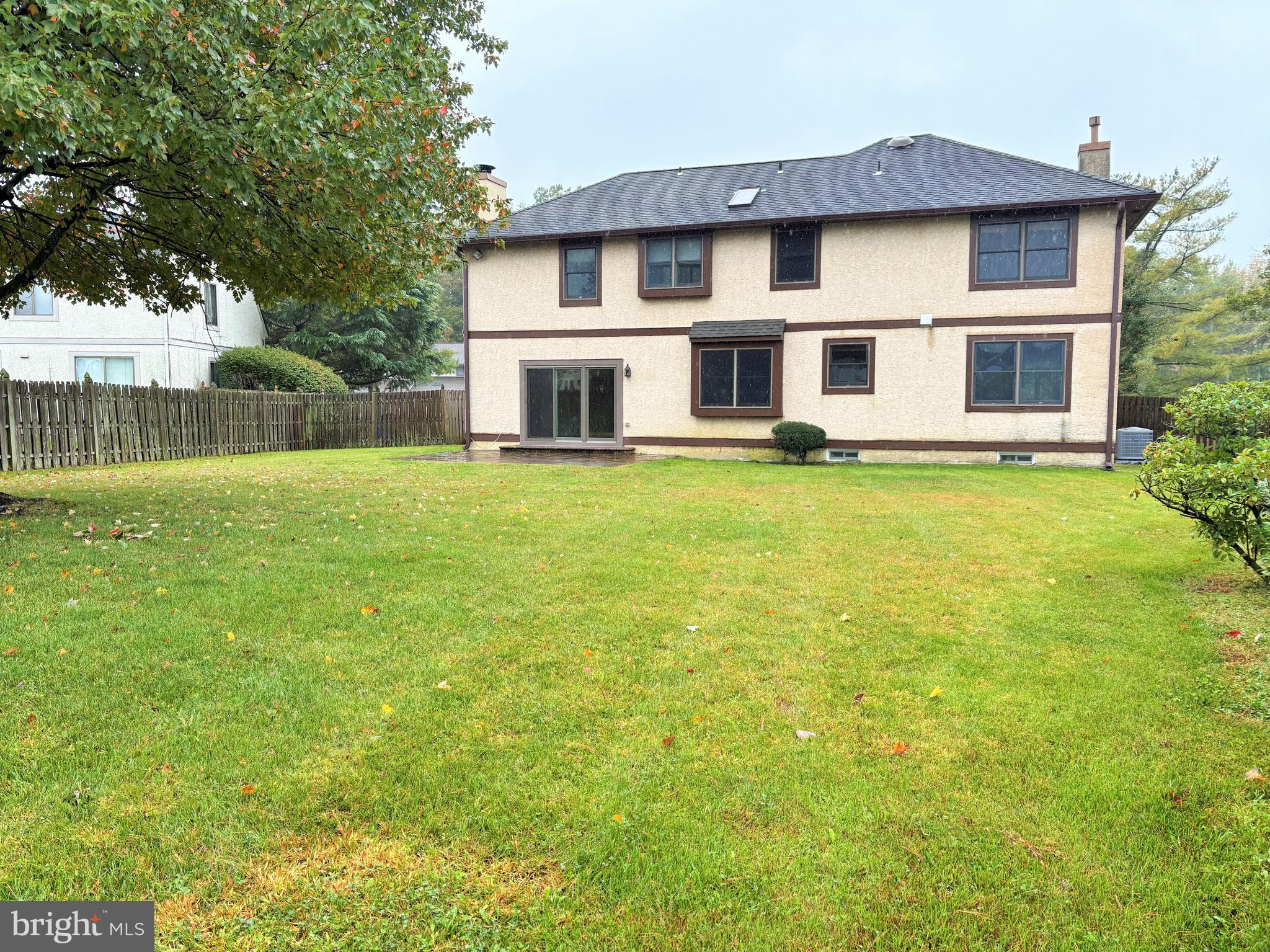 COUNTRY WALK - Residential