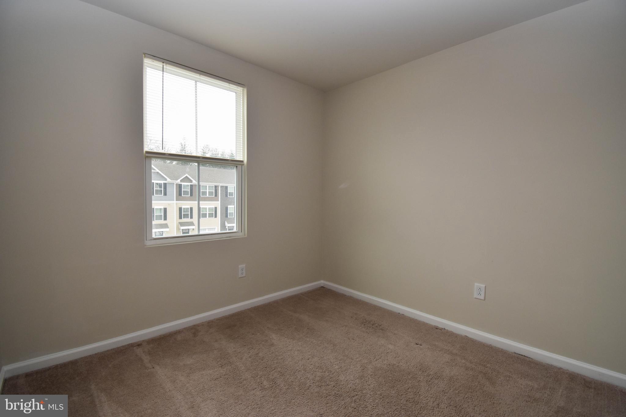 BROOKSTONE TRACE - Residential