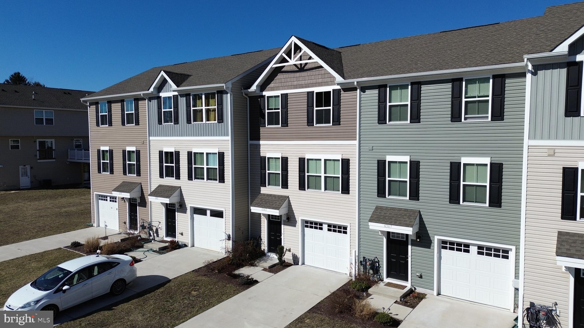 BROOKSTONE TRACE - Residential