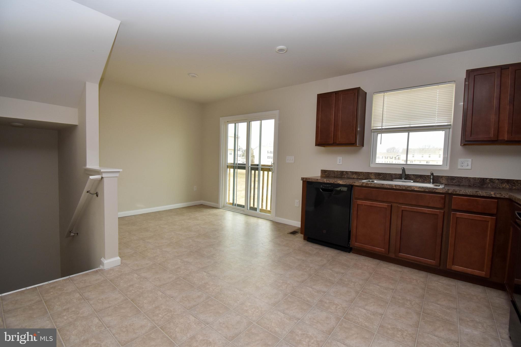 BROOKSTONE TRACE - Residential